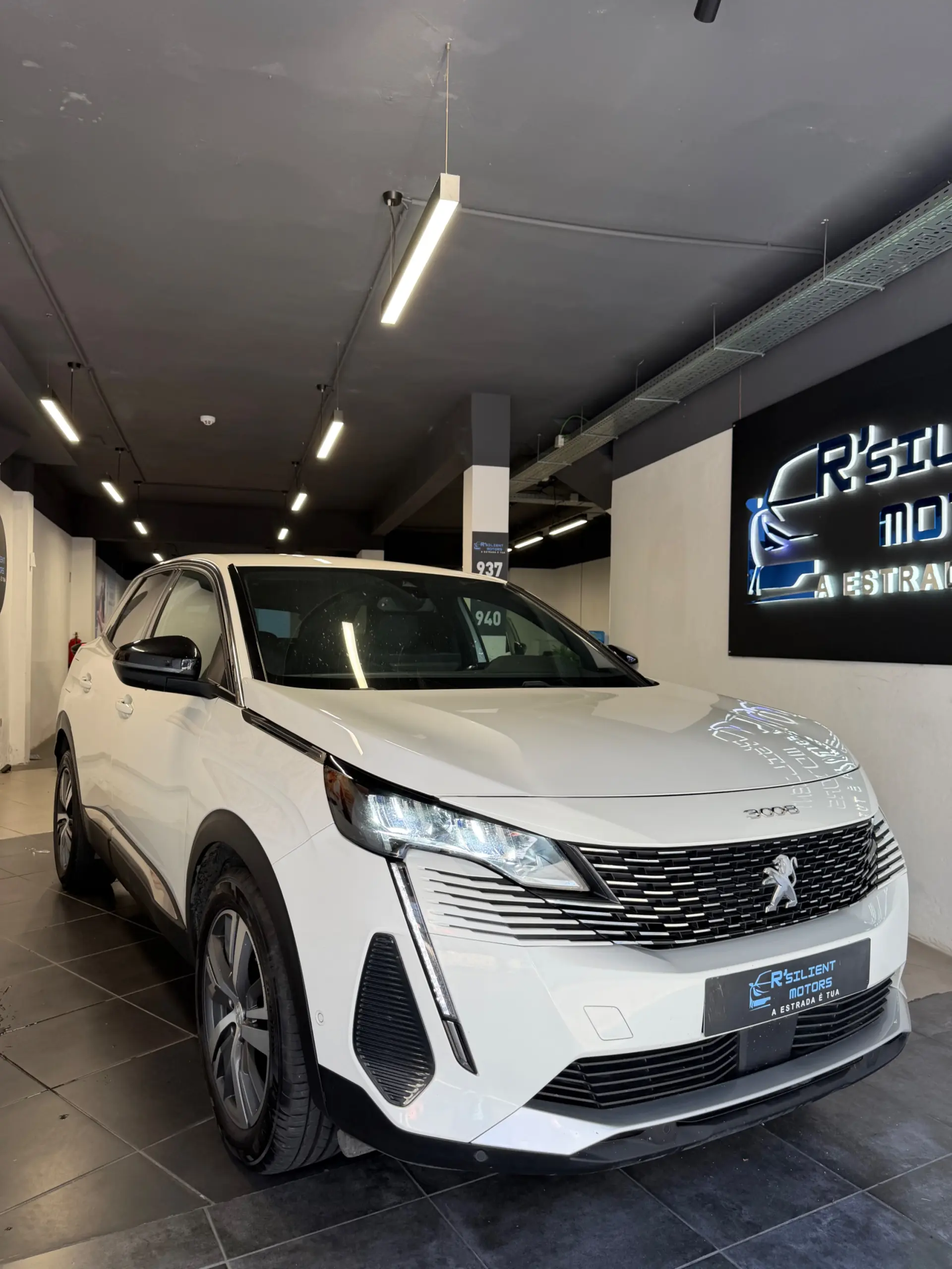 Peugeot 3008 1.5 BlueHDi Allure Pack EAT8 1