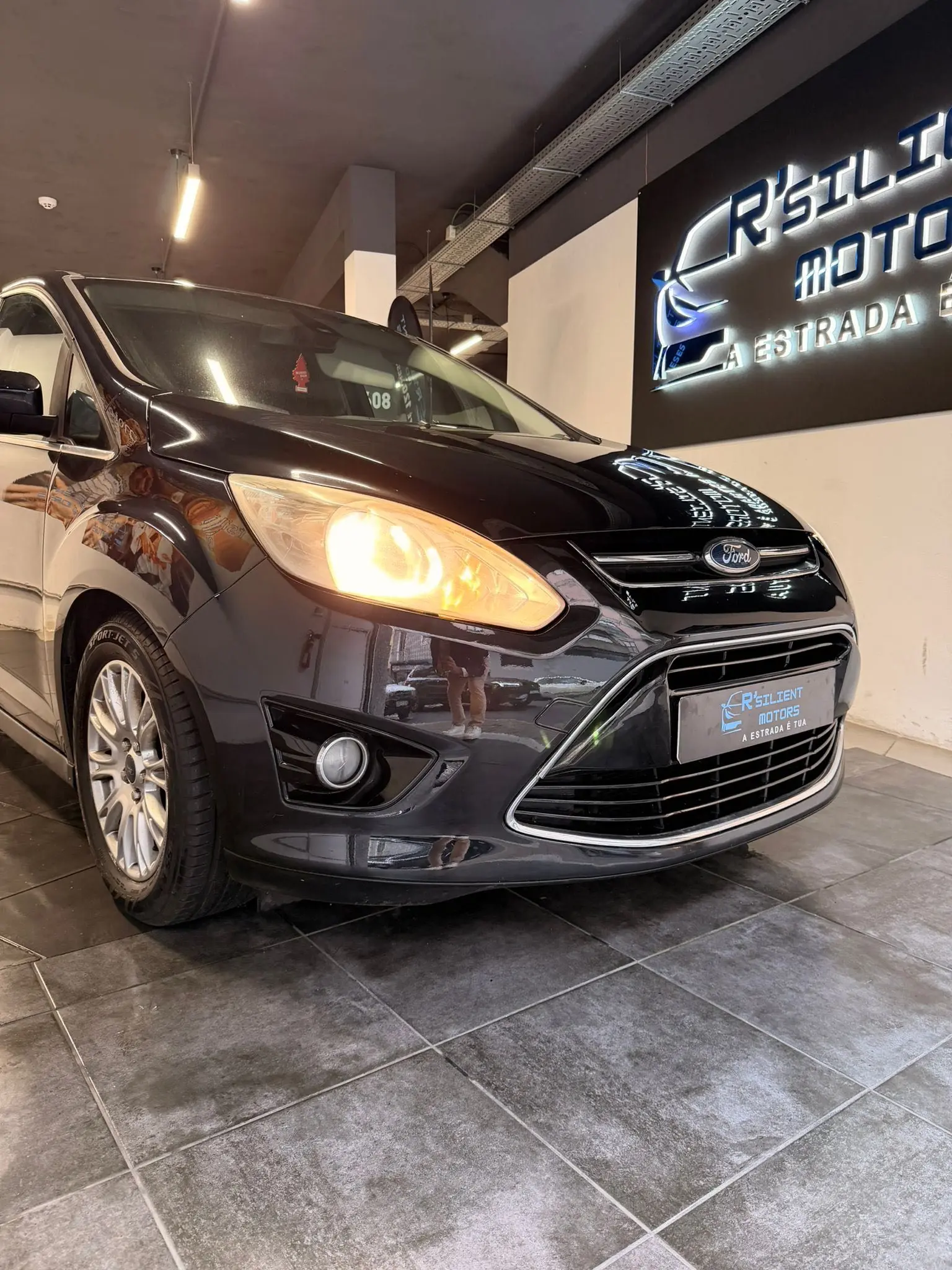 Ford C-Max Outro 2