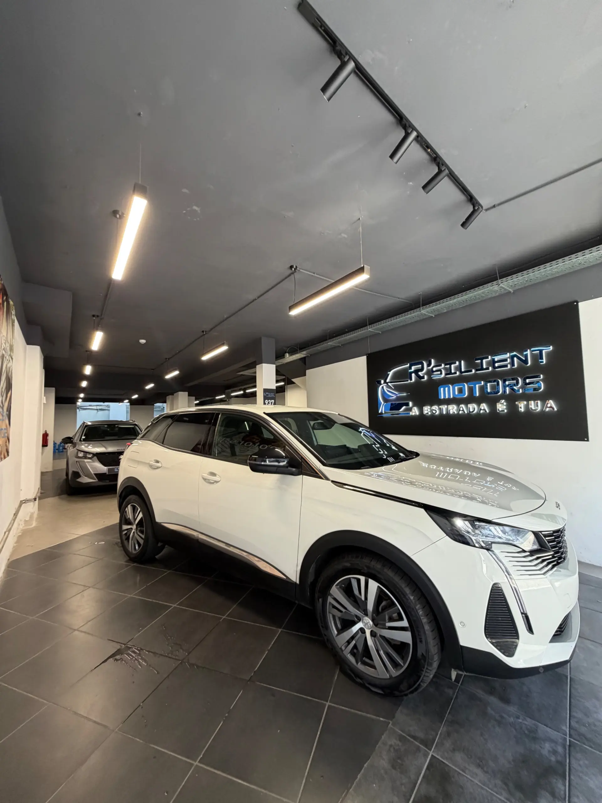 Peugeot 3008 1.5 BlueHDi Allure Pack EAT8 5