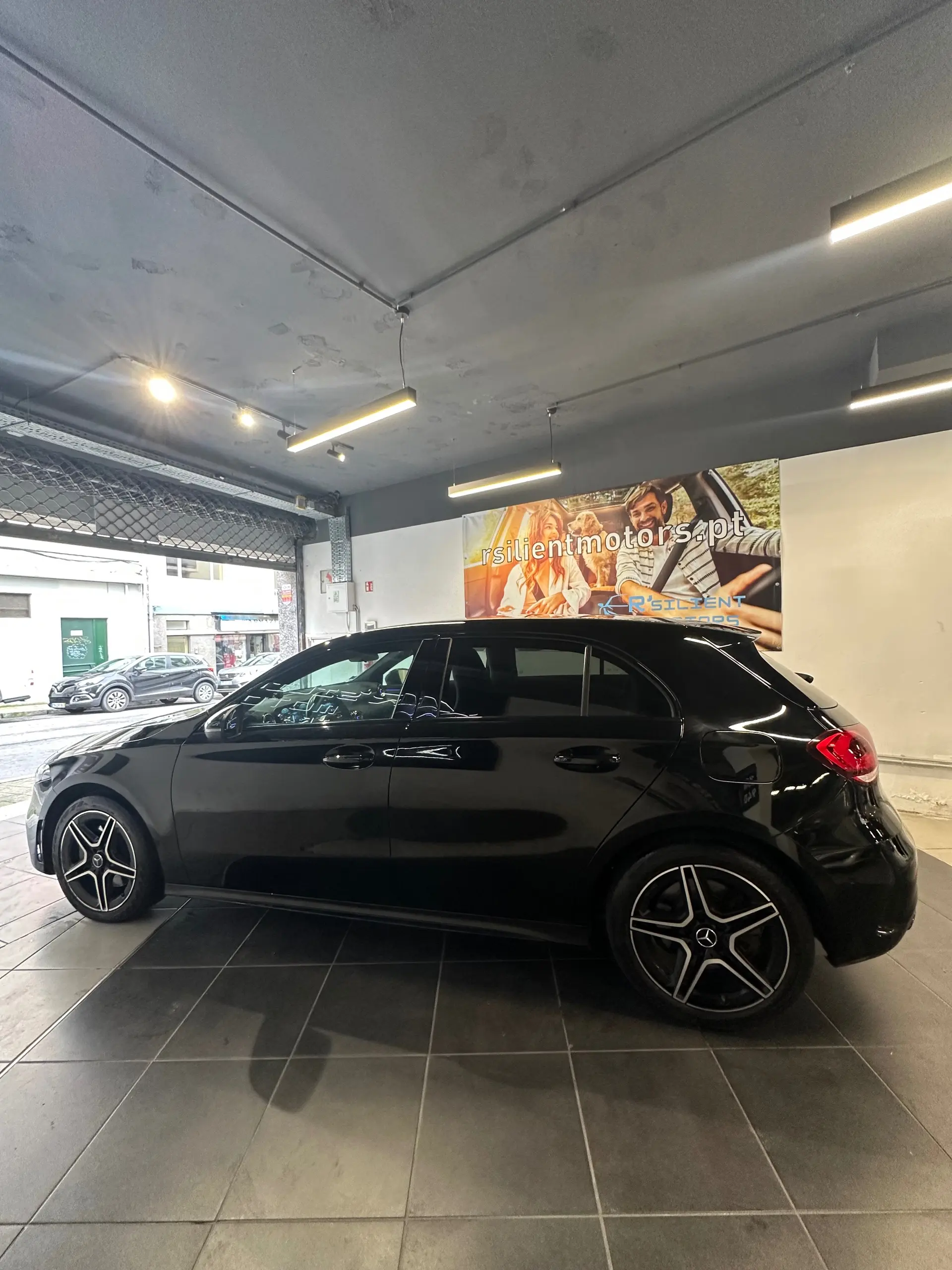 Mercedes-Benz A 250 e 8G-DCT Edition AMG Line 12