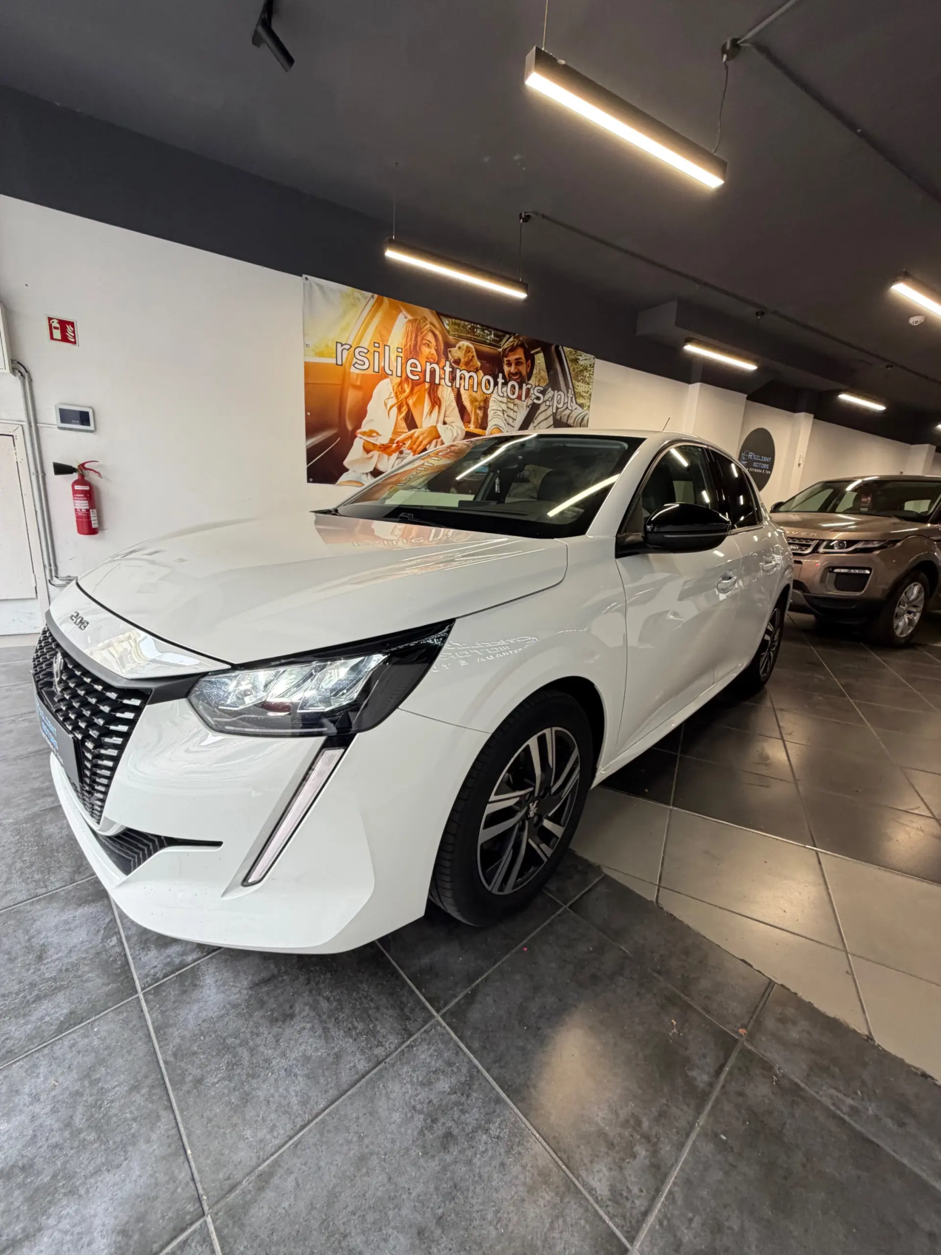 Peugeot 208 1.2 PureTech Allure Pack 12