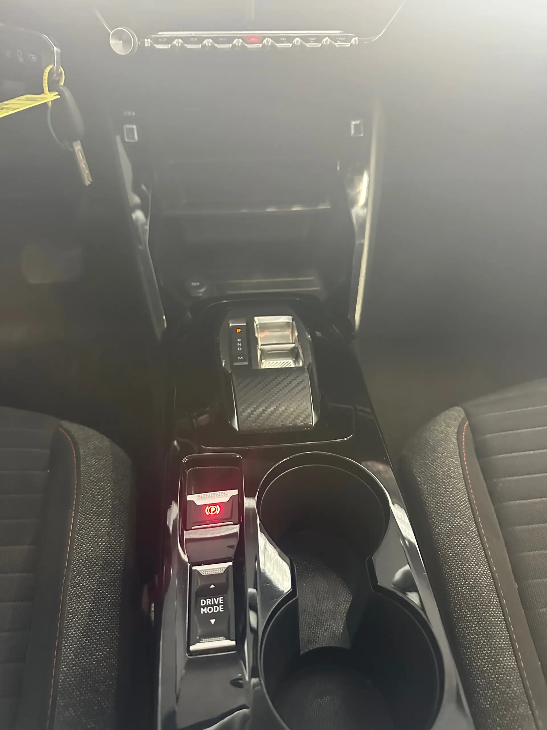 Peugeot 2008 1.2 PureTech Active Pack EAT8 22