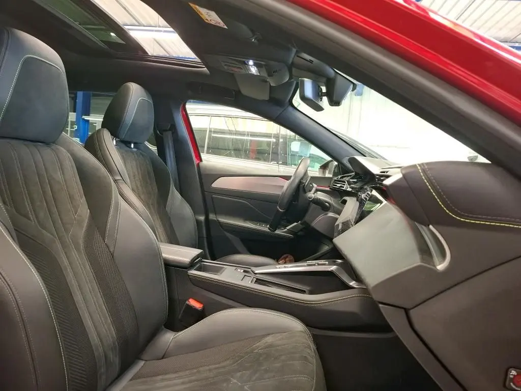 Peugeot 308 SW 1.2 PureTech GT EAT8 5