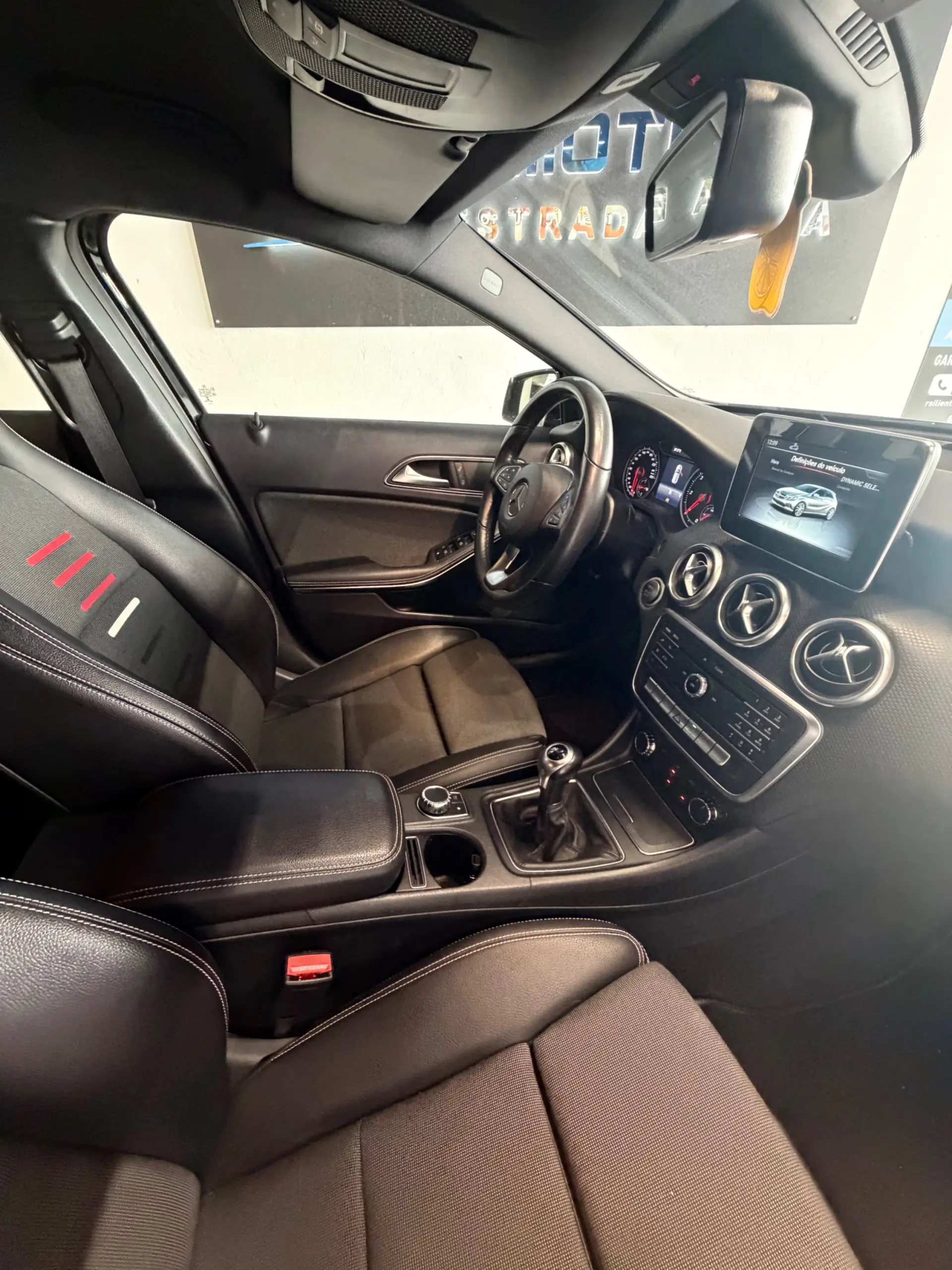 Mercedes-Benz A 160 Outro 15