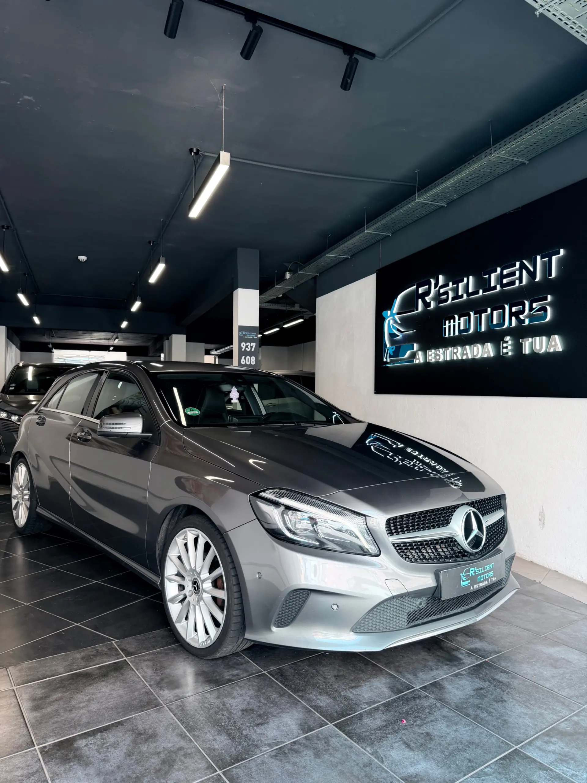 Mercedes-Benz A 180 d Style Plus Aut. 3