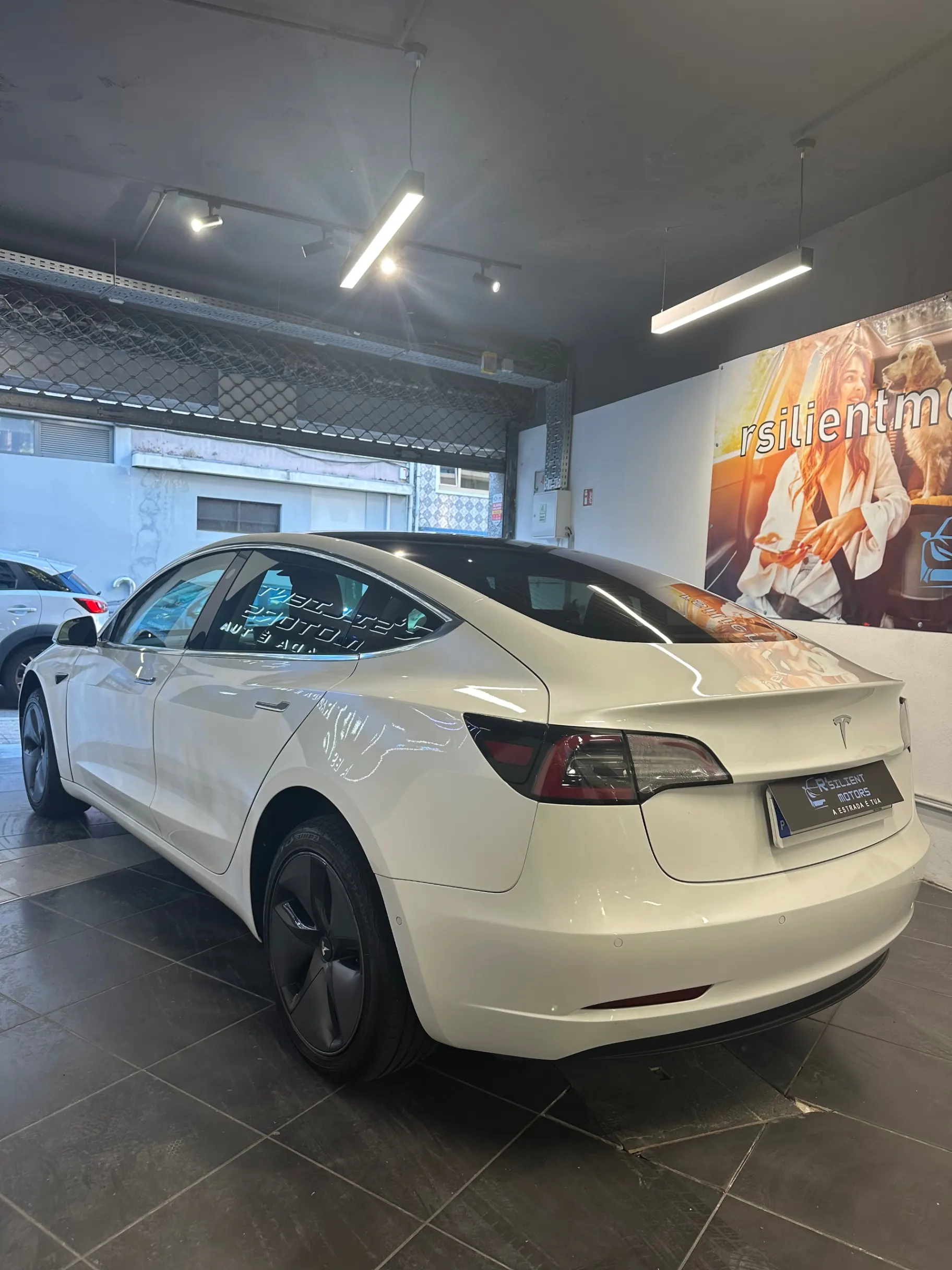 Tesla Model 3 Long Range Tração Traseira 12