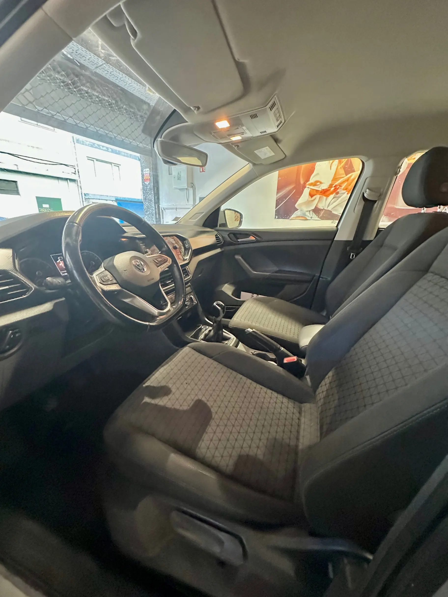 Volkswagen T-Cross 1.0 TSI Life 21