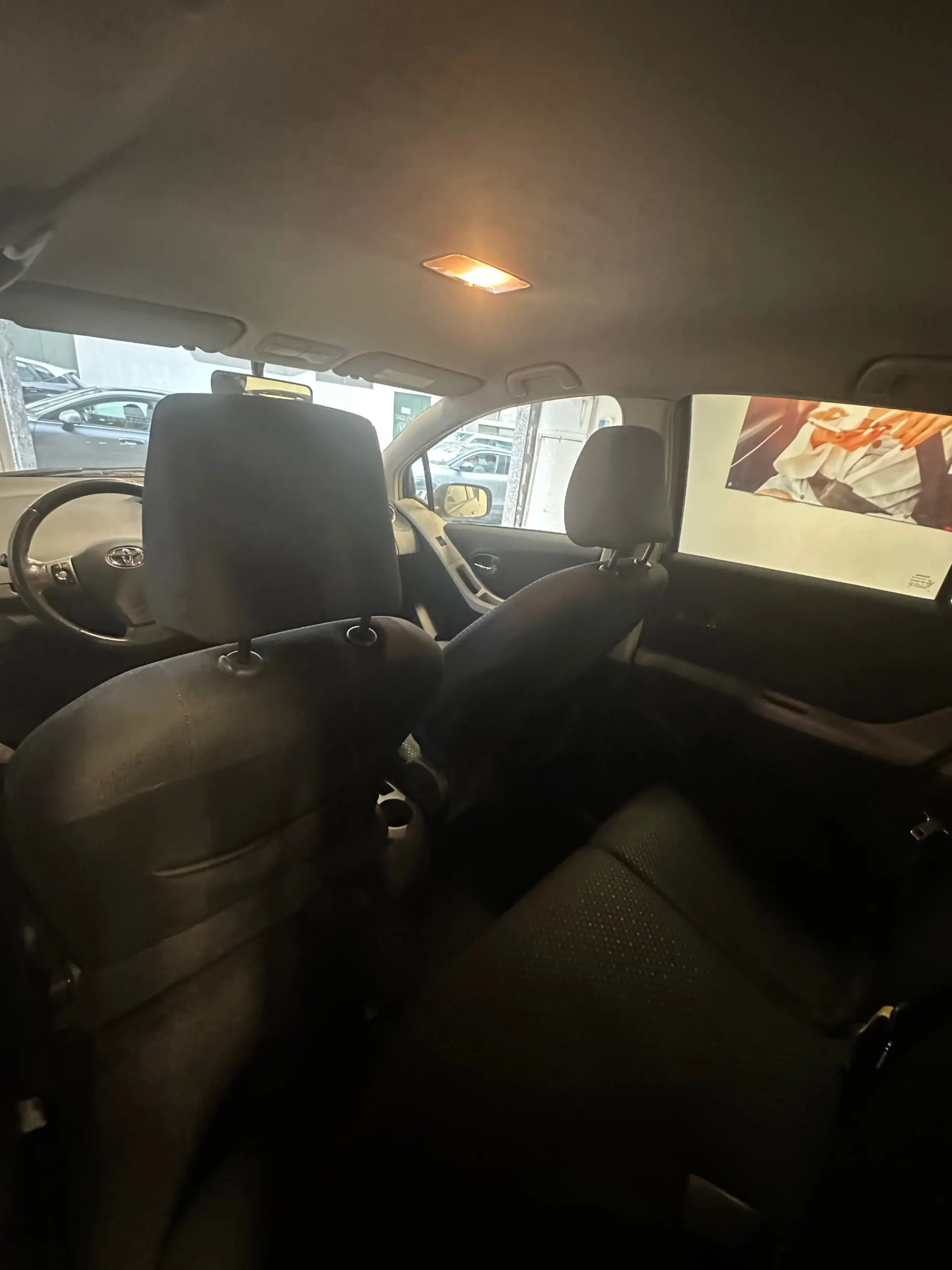 Toyota Yaris 1.4 D-4D AC 8