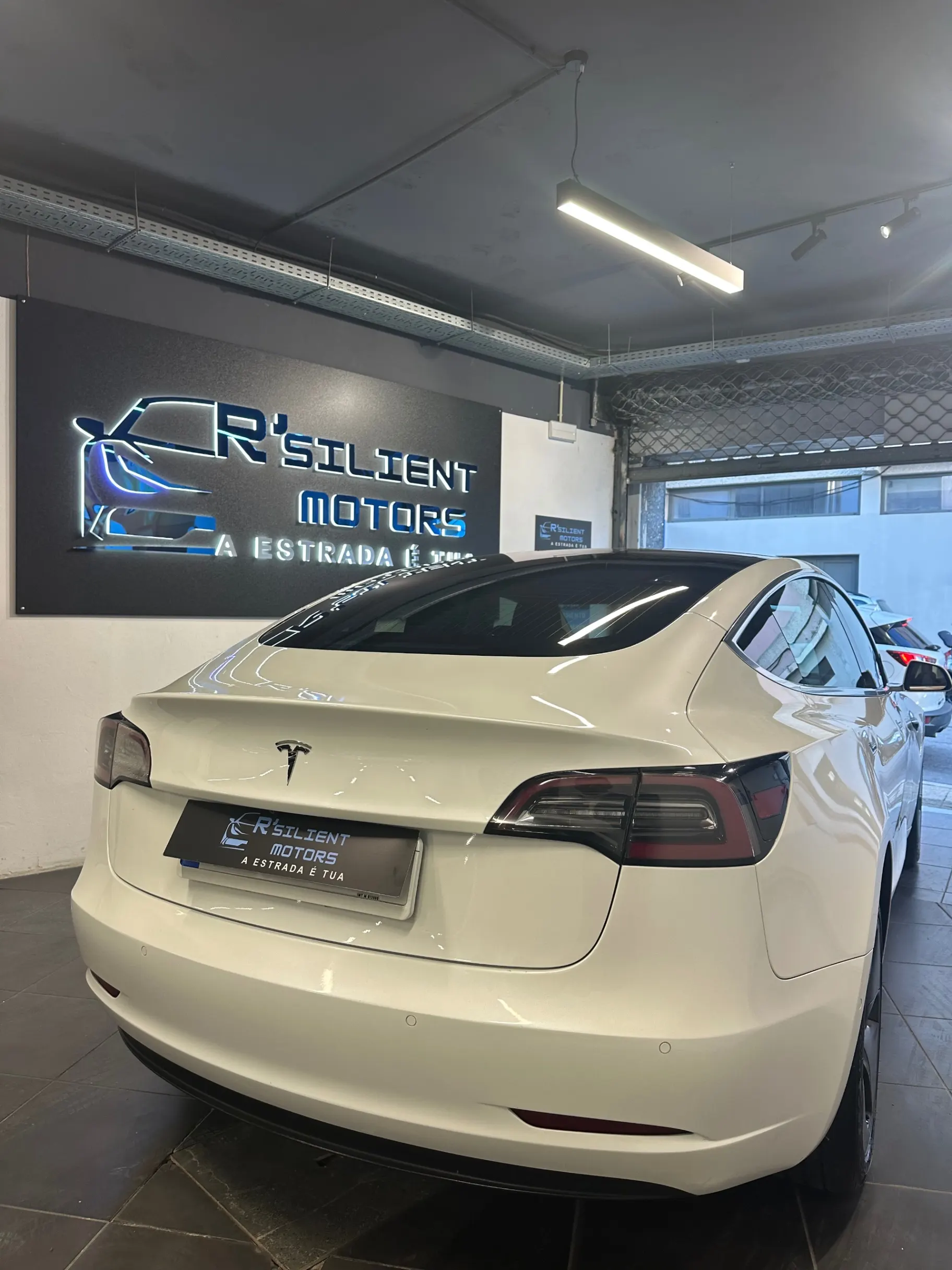 Tesla Model 3 Long Range Tração Traseira 8