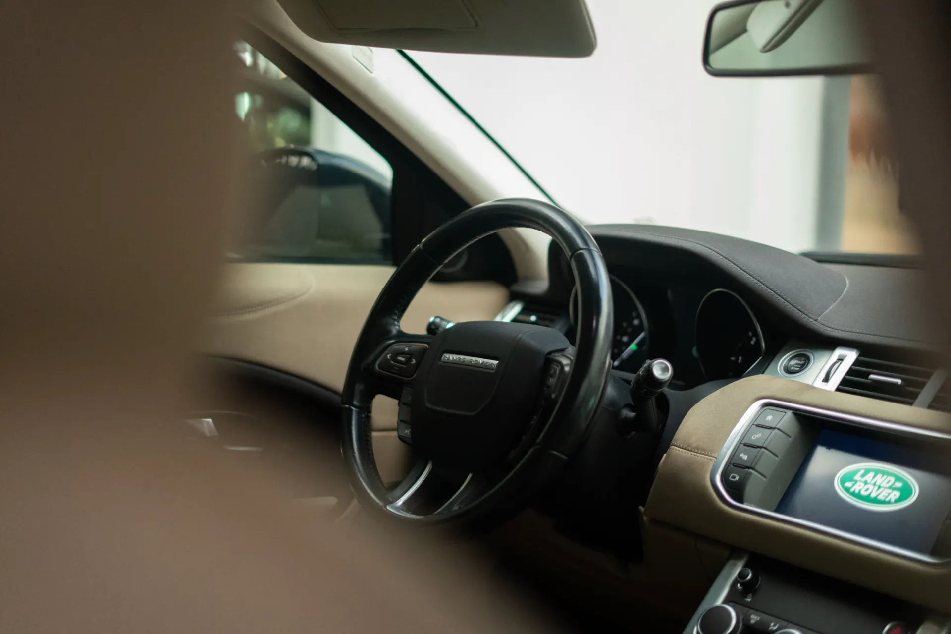 Land Rover Range Rover Evoque 2.0 D150 AWD Auto 9