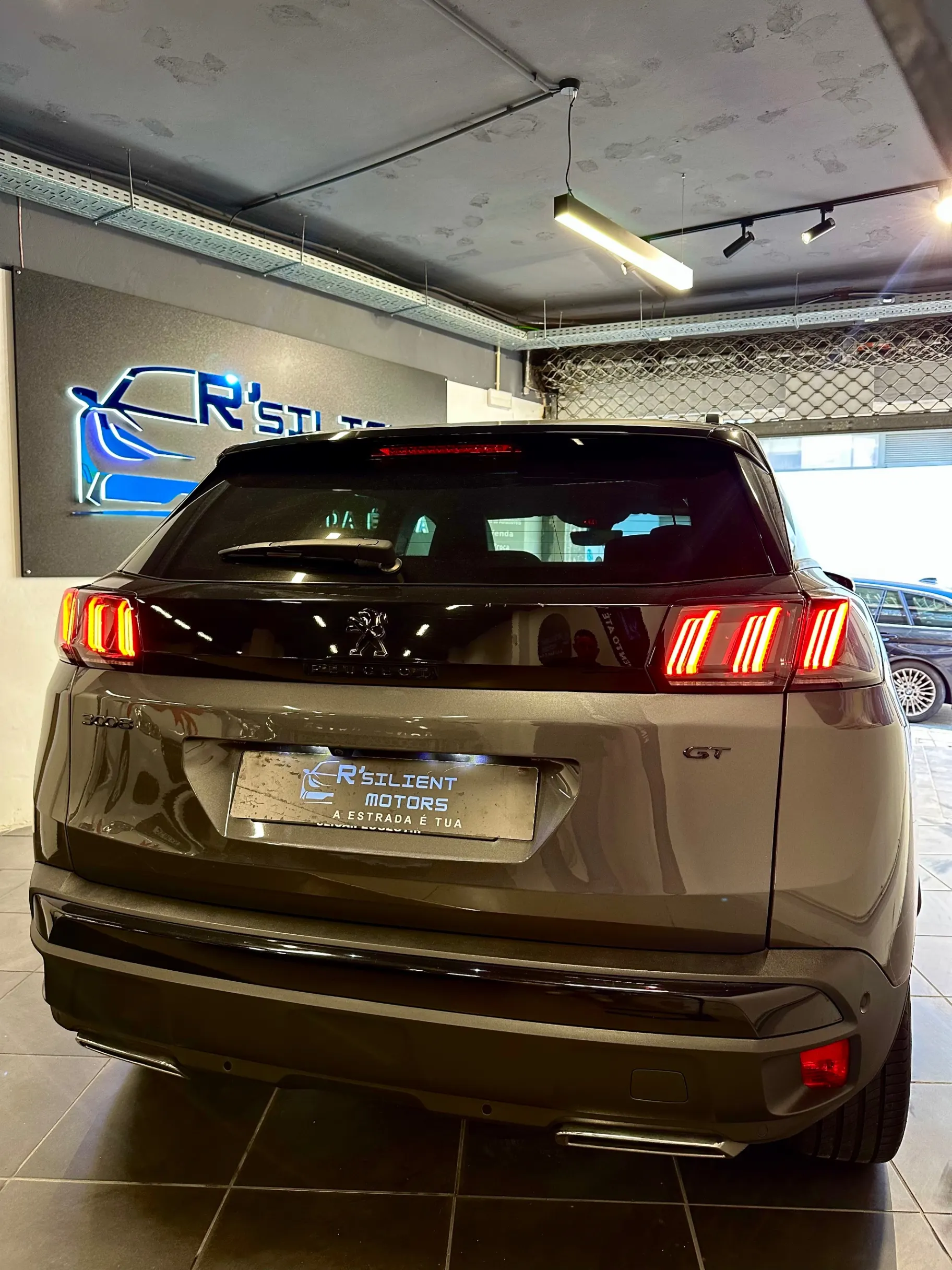 Peugeot 3008 1.5 BlueHDi GT Pack EAT8 12