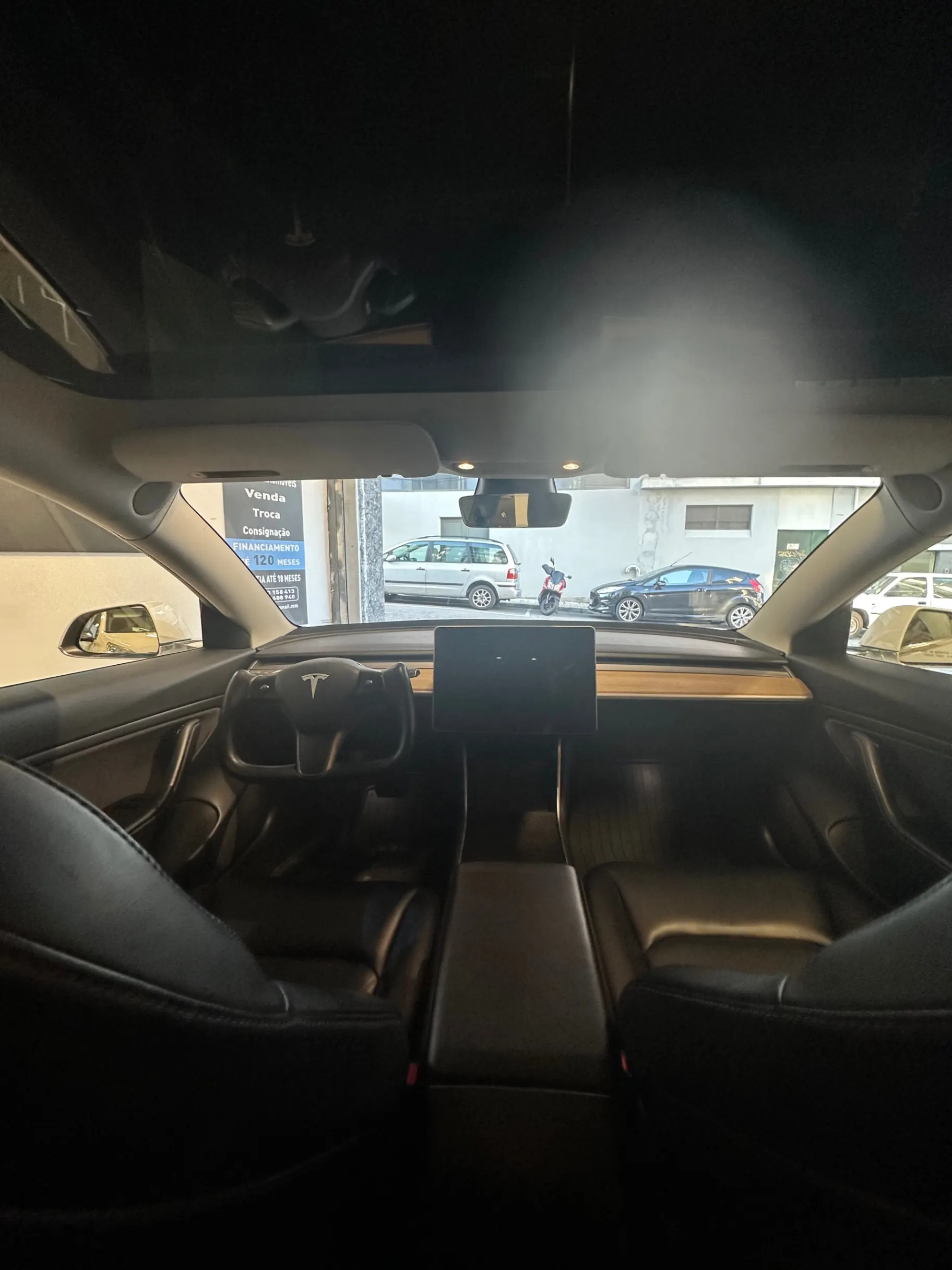 Tesla Model 3 Long Range Tração Traseira 13