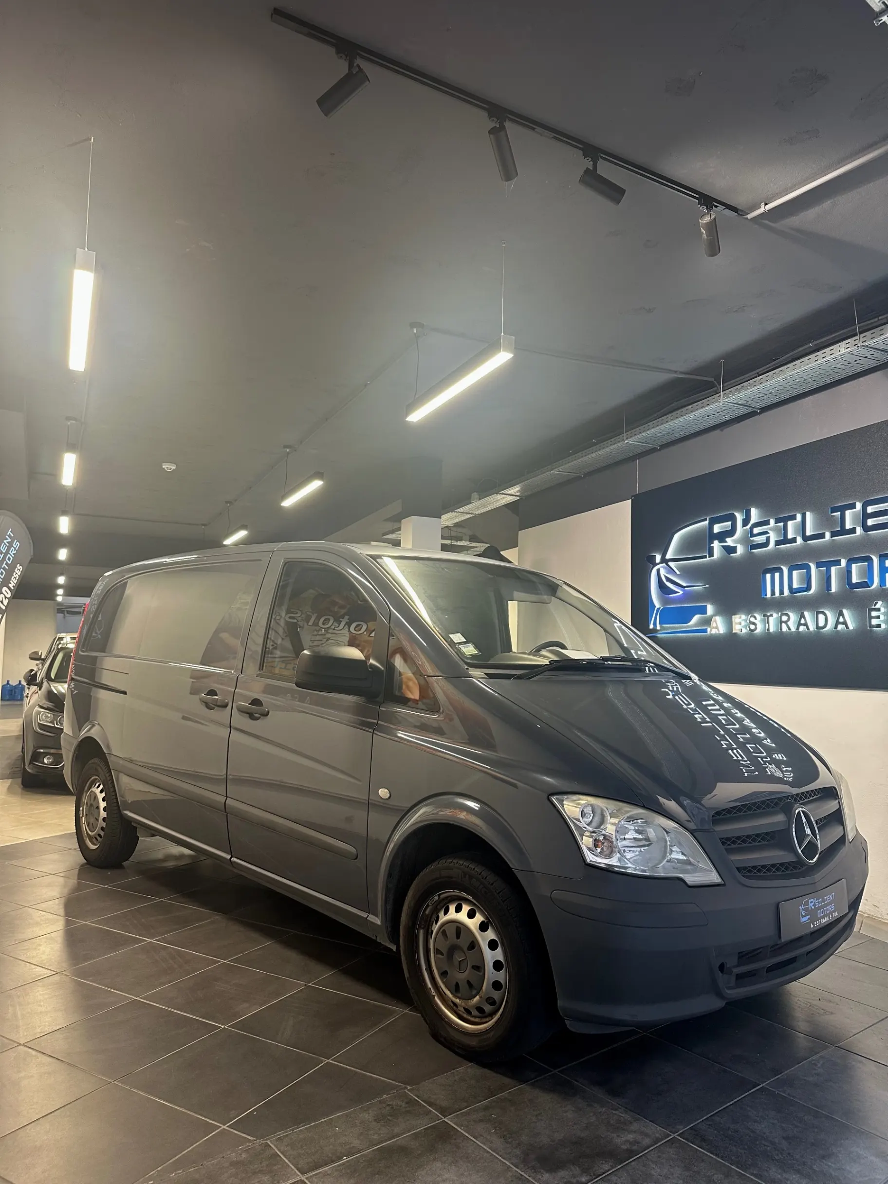 Mercedes-Benz Vito Outro 3