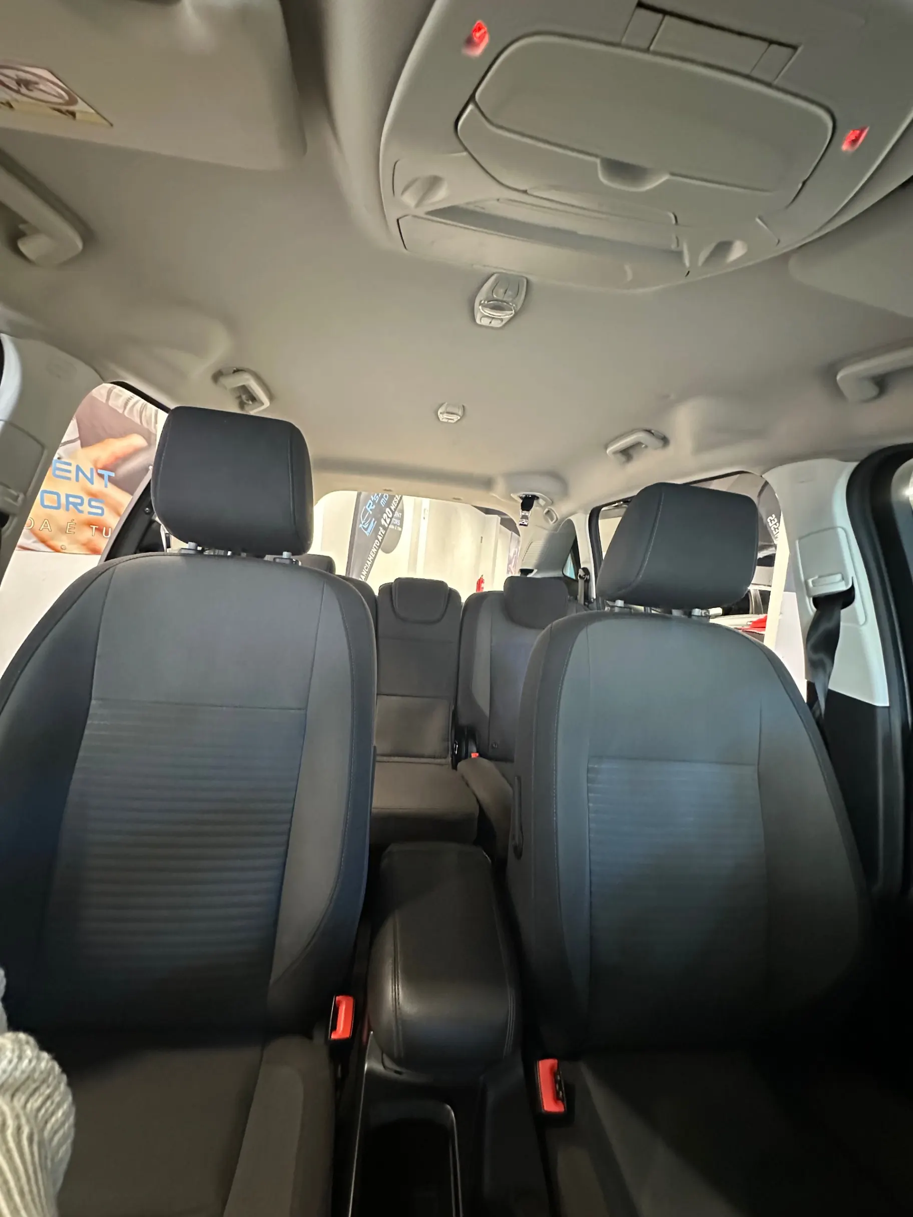 Ford Grand C-Max 1.5 TDCi Titanium S/S 8