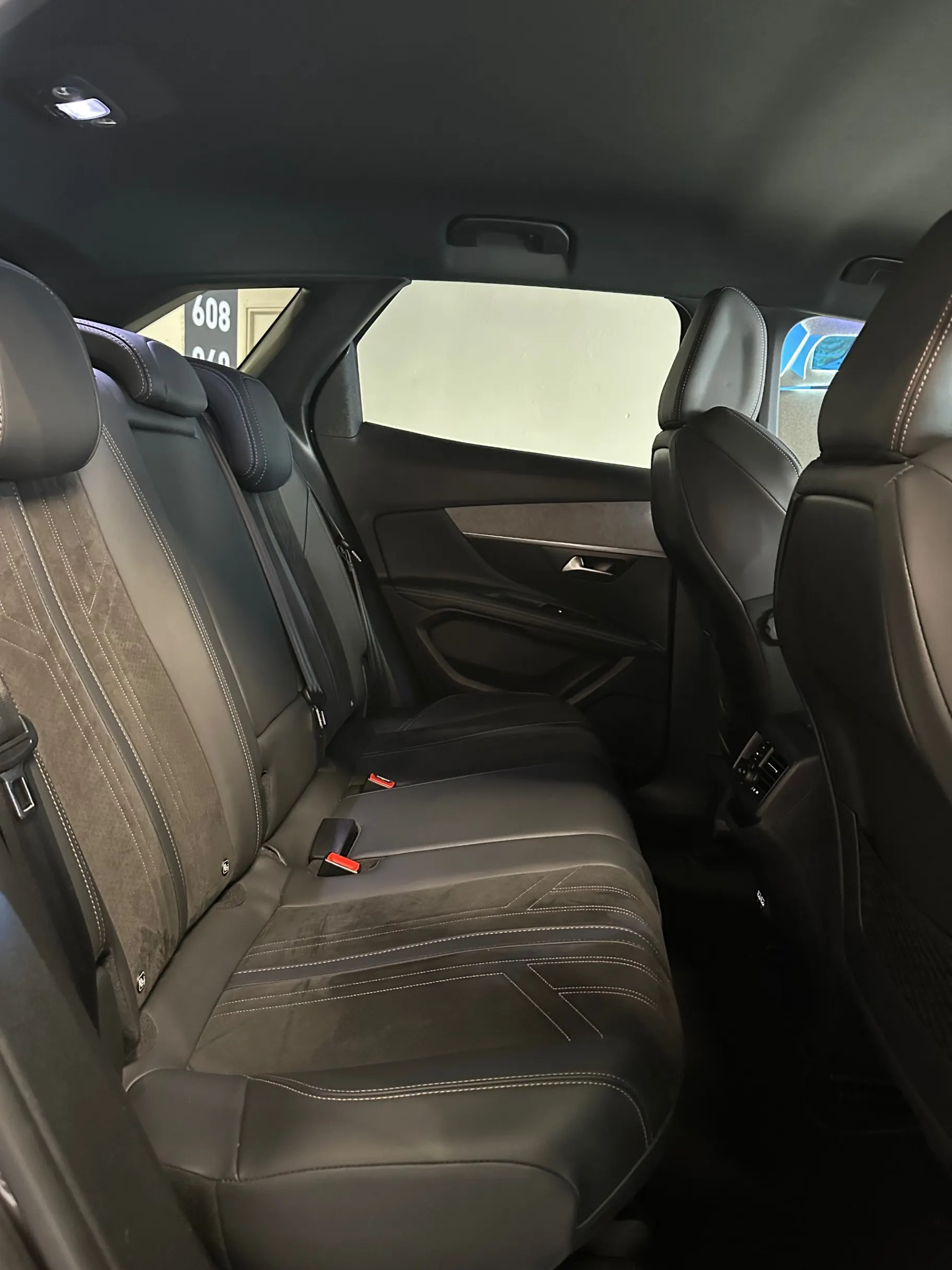 Peugeot 3008 1.5 BlueHDi GT Pack EAT8 26