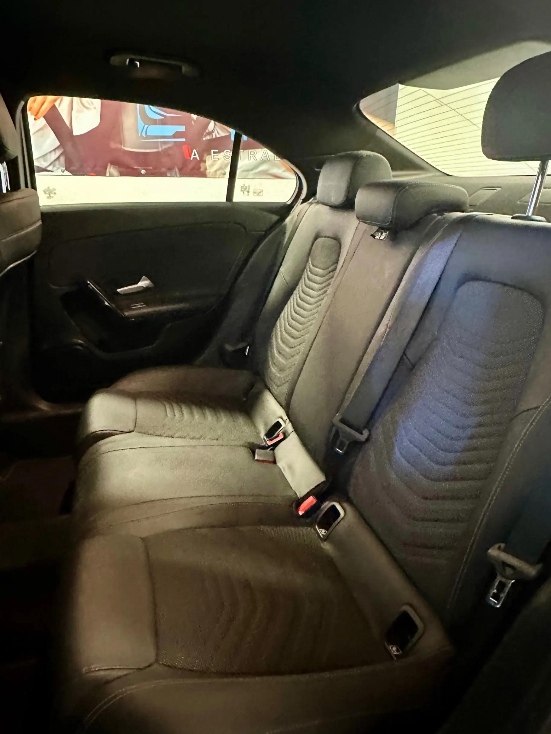 Mercedes-Benz A 180 Limousine d Progressive Aut. 16