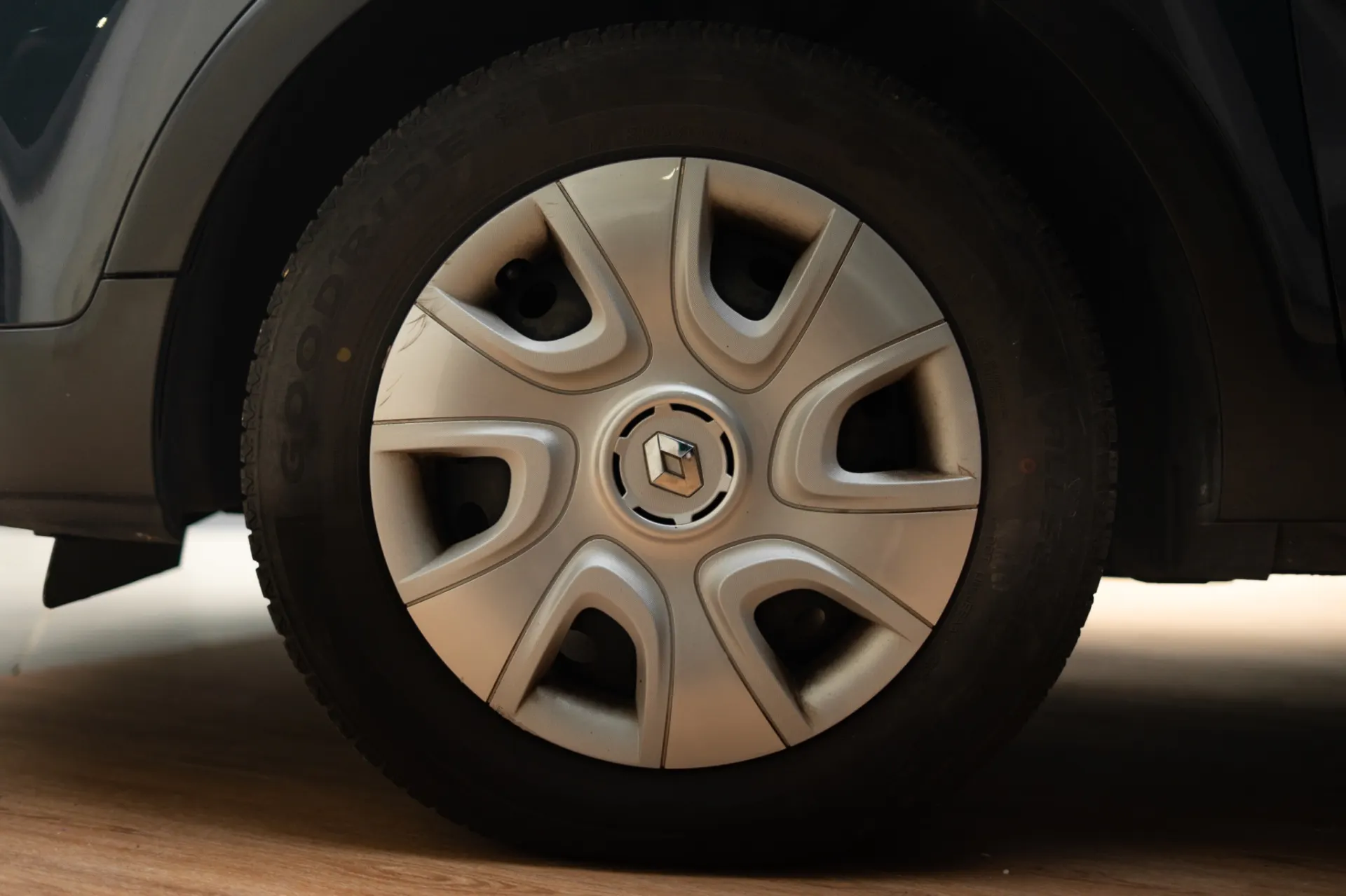 Renault Captur 1.0 TCe Zen 12