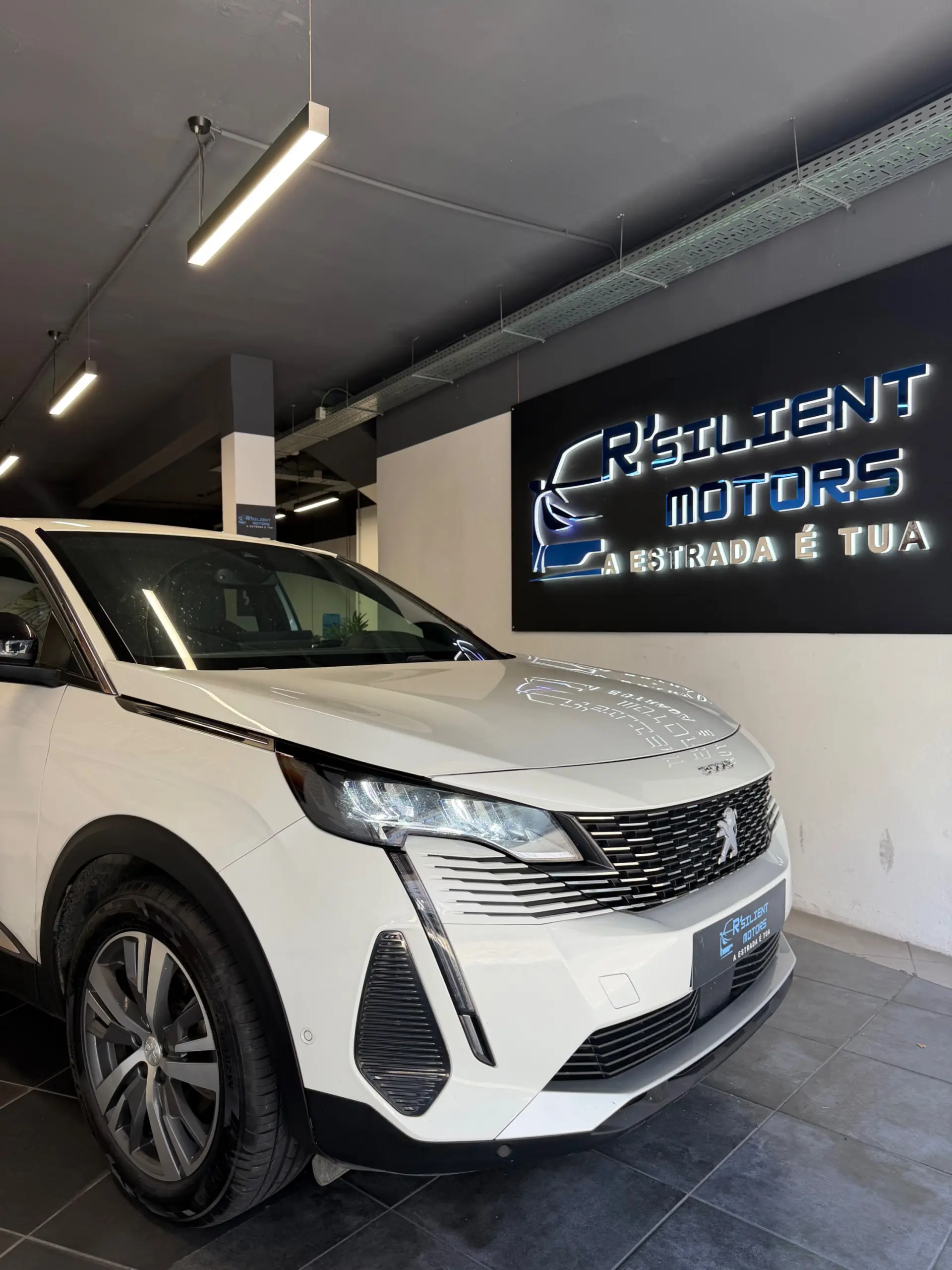 Peugeot 3008 1.5 BlueHDi Allure Pack EAT8 6