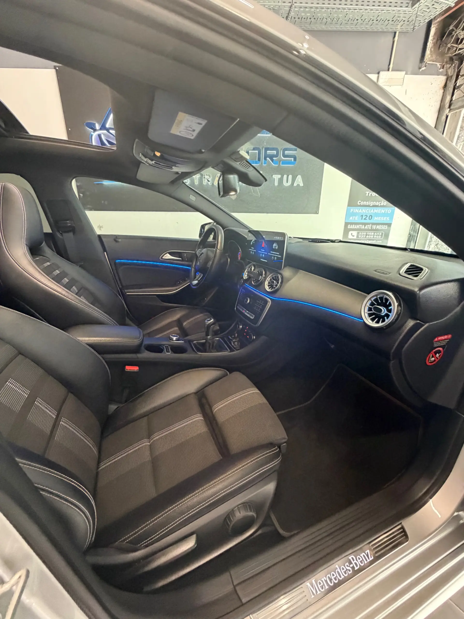 Mercedes-Benz CLA 180 Outro 17