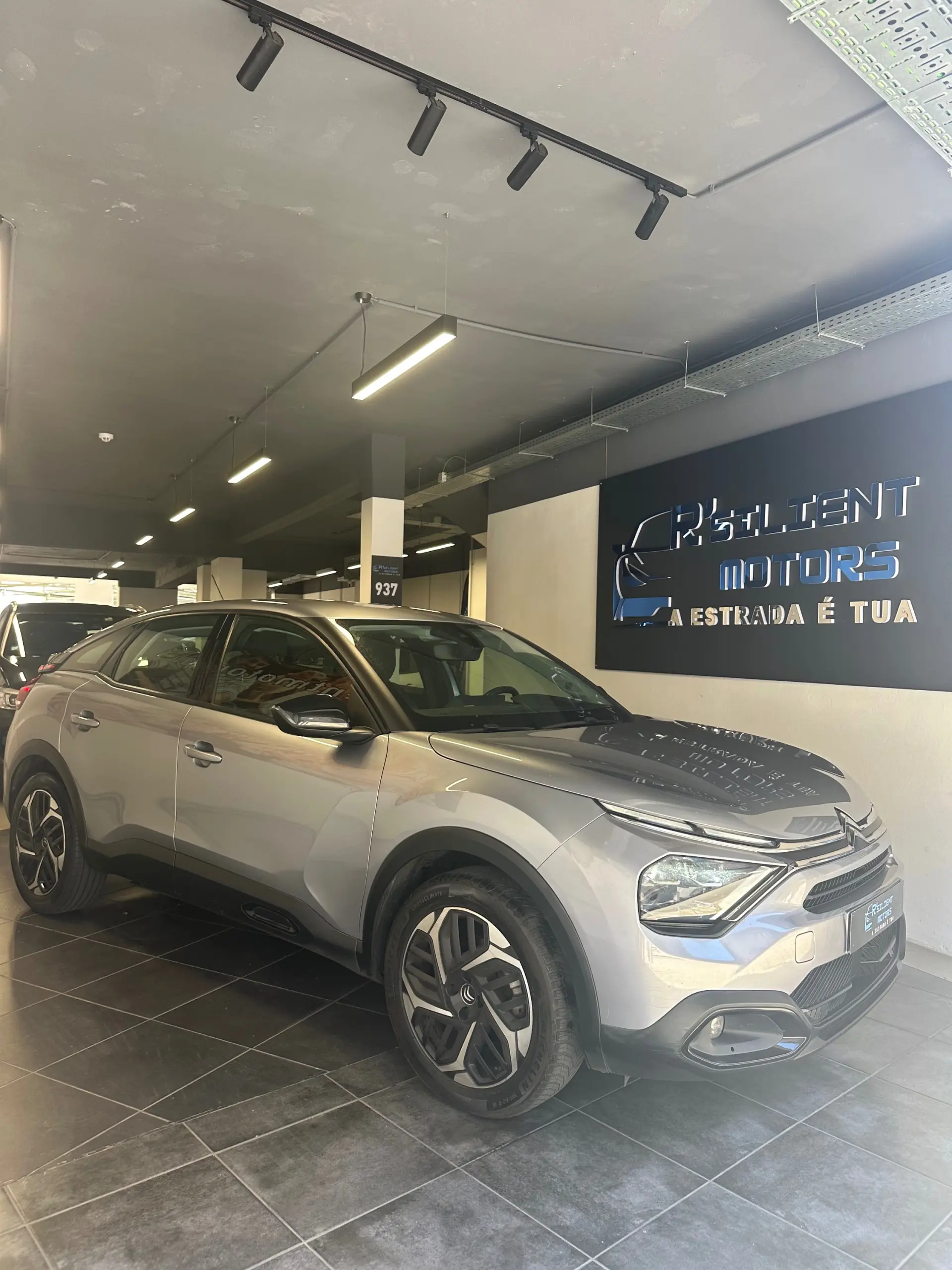 Citroen C4 BlueHDi 130 Stop&Start EAT8 FEEL PACK 1