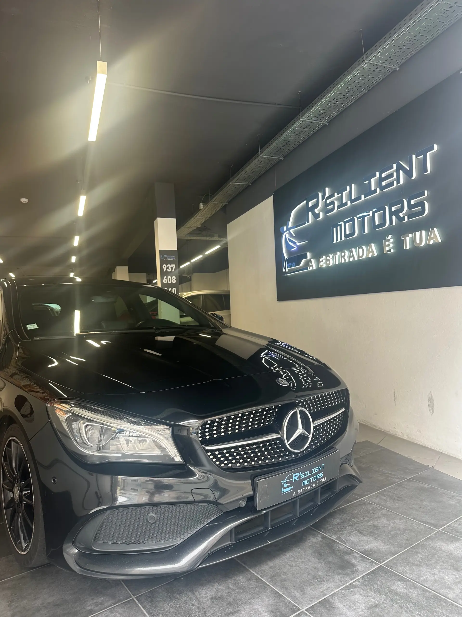 Mercedes-Benz CLA 180 d Shooting Brake AMG Line Aut. 2