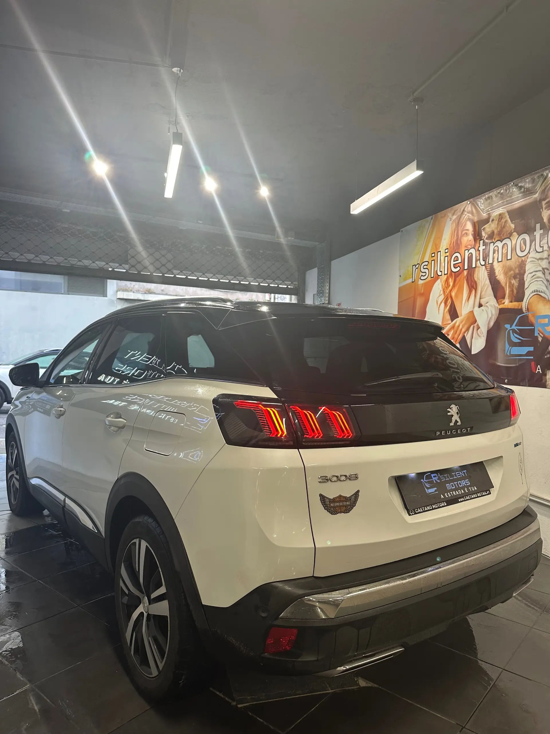 Peugeot 3008 1.6 Hybrid Allure Pack e-EAT8 11