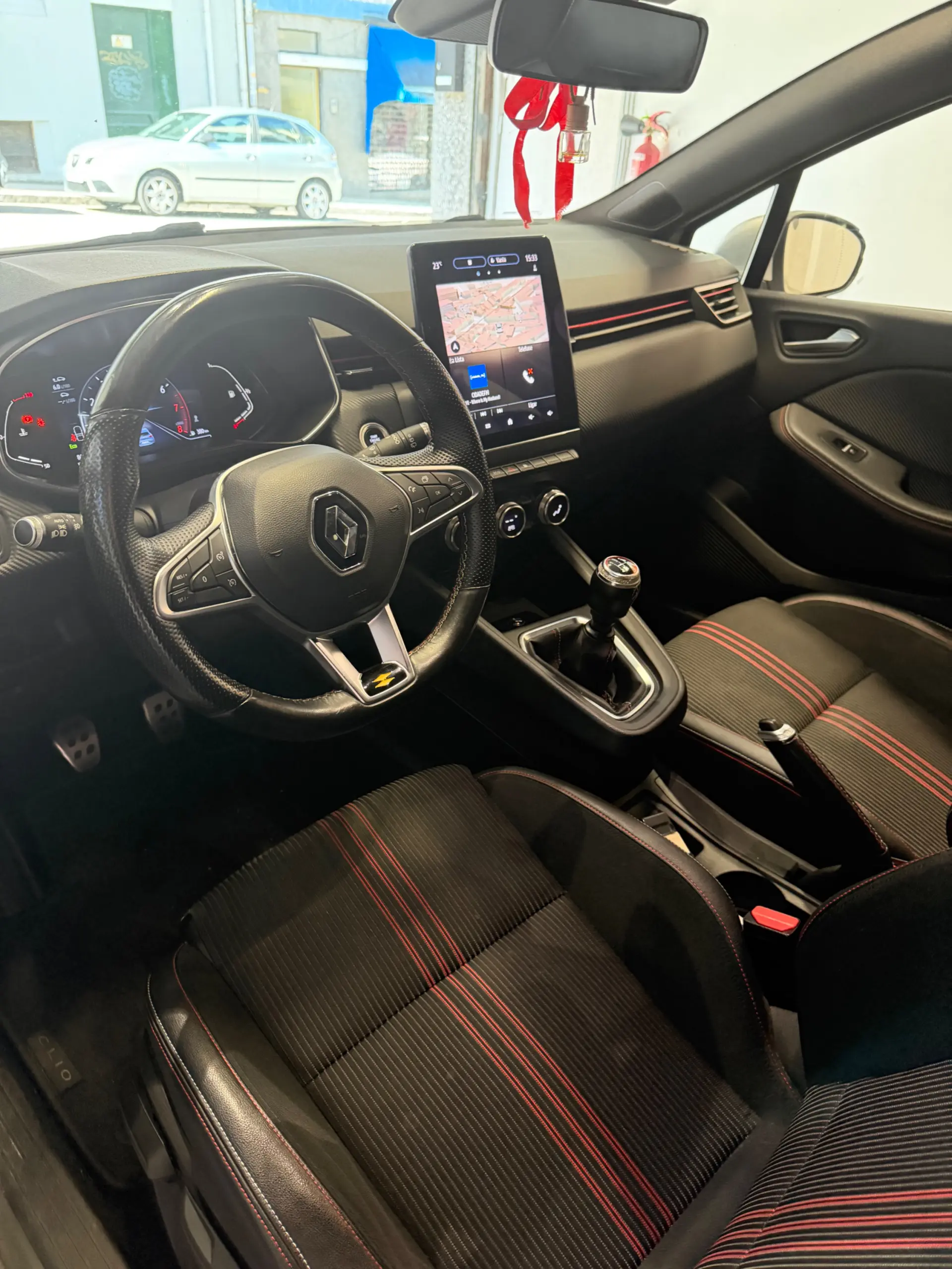 Renault Clio 1.0 TCe RS Line 15