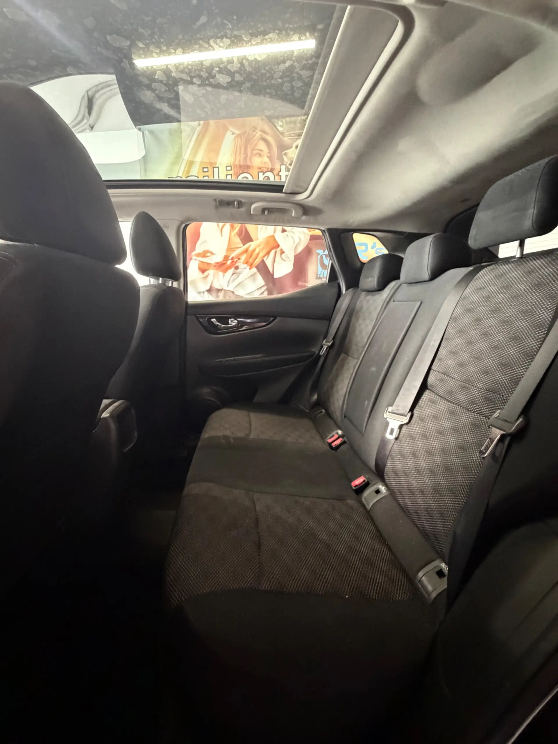 Nissan Qashqai 1.5 dCi N-Connecta Business 11