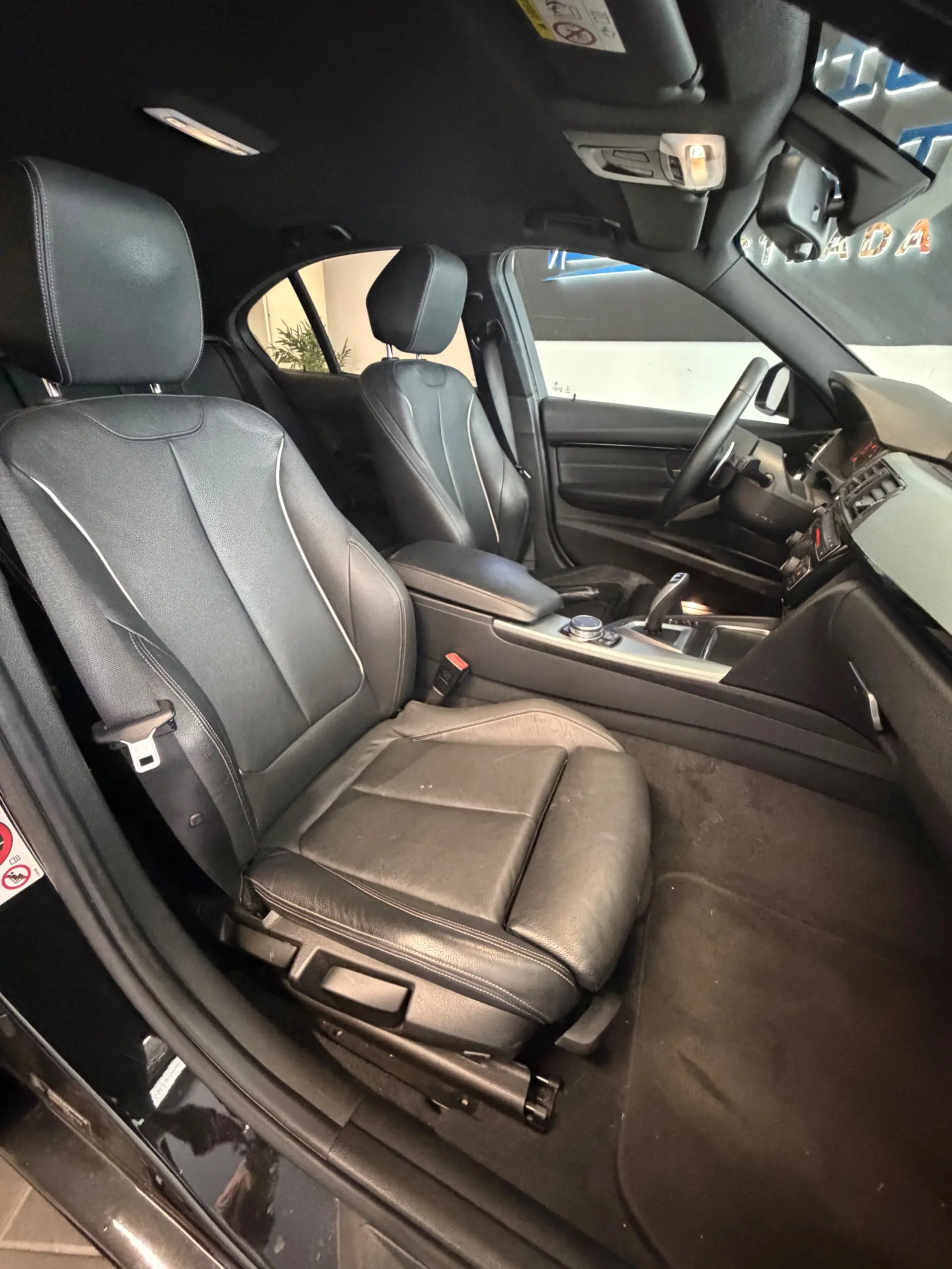BMW 330 e iPerformance M Sport 23
