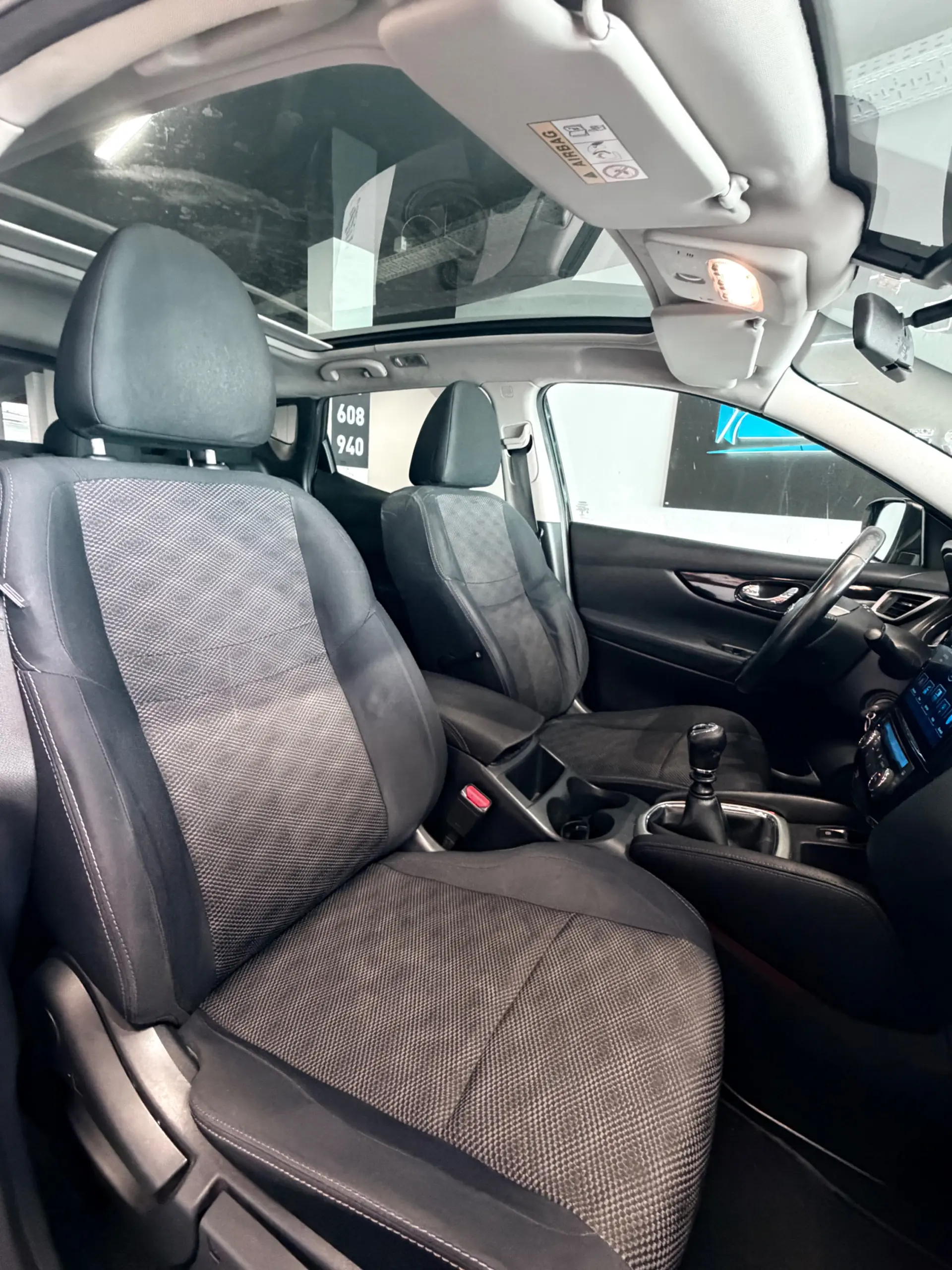 Nissan Qashqai 1.5 dCi N-Connecta Business 17