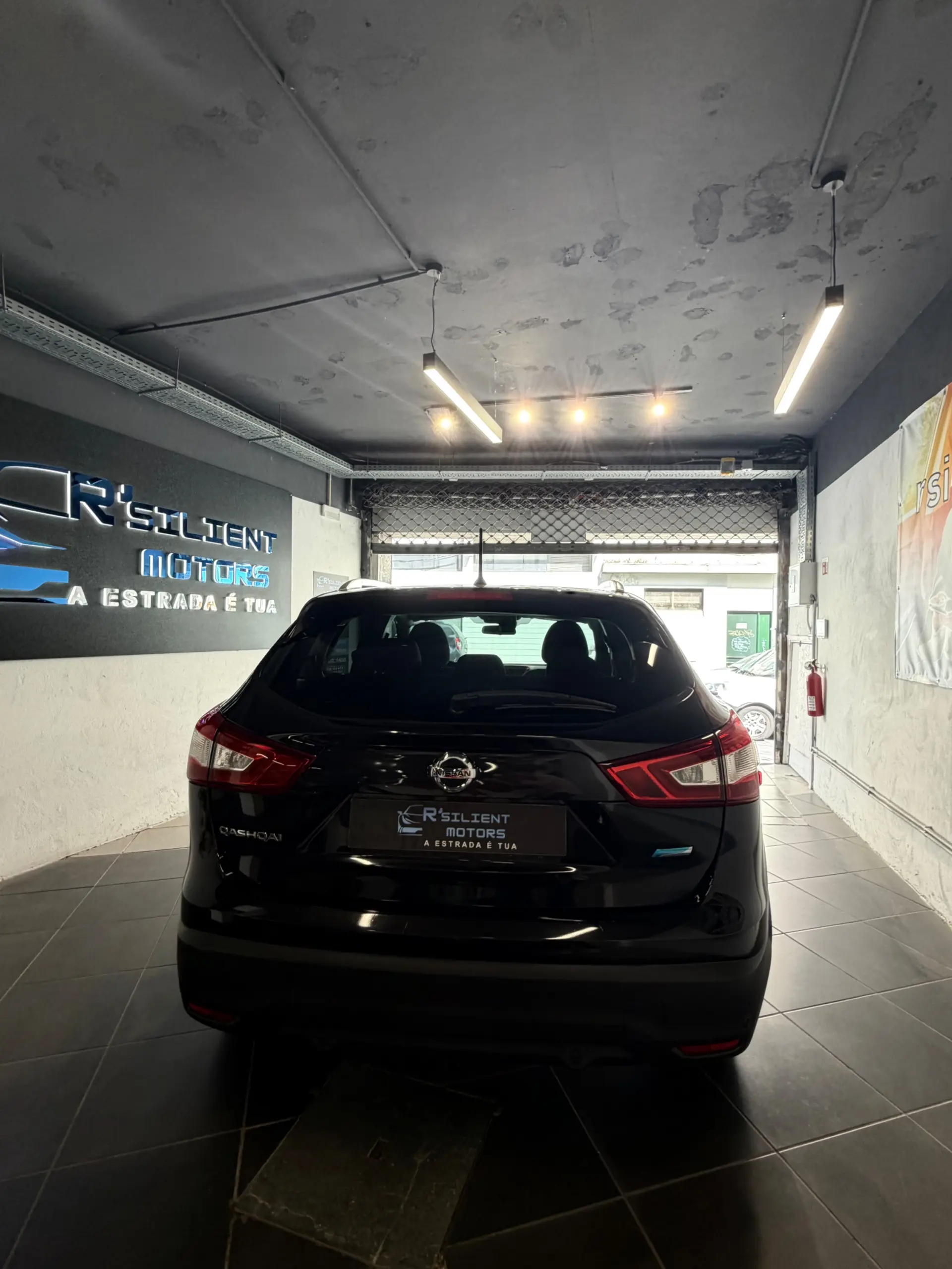 Nissan Qashqai 1.5 dCi N-Connecta Business 5