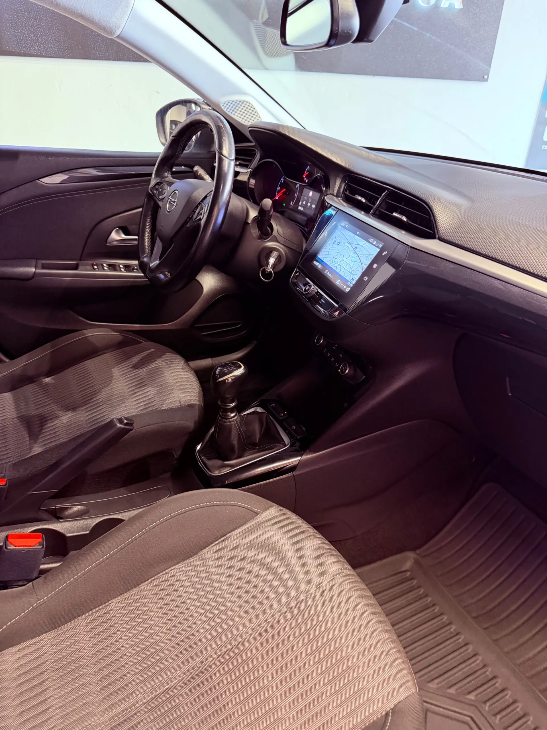 Opel Corsa 1.5 D Elegance 19