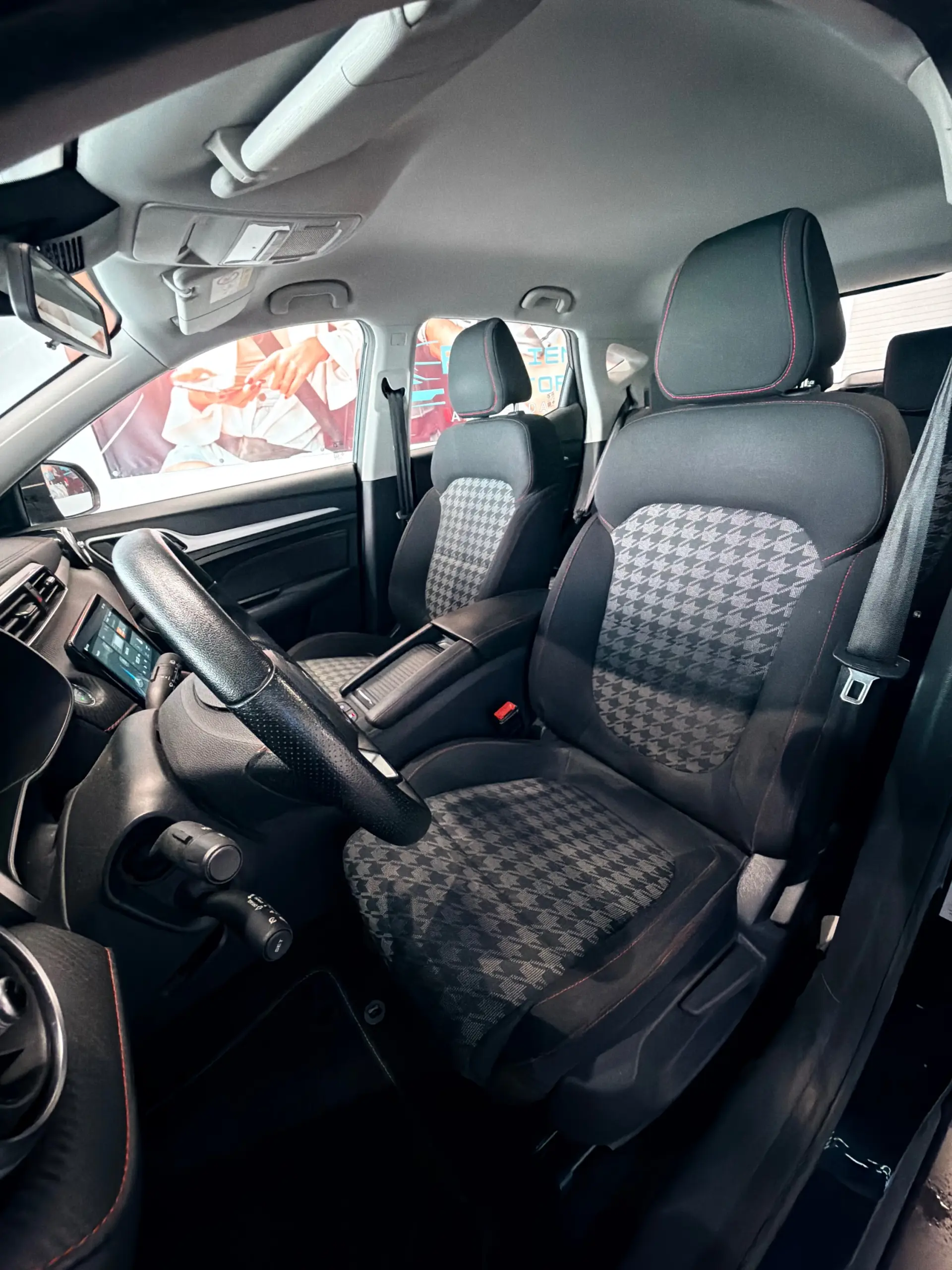 MG ZS EV 50.3 kWh Comfort 17