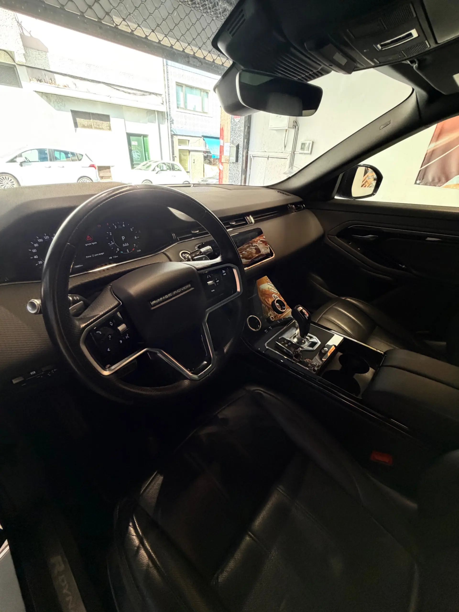 Land Rover Range Rover Evoque 1.5 P160 R-Dynamic S Auto 31
