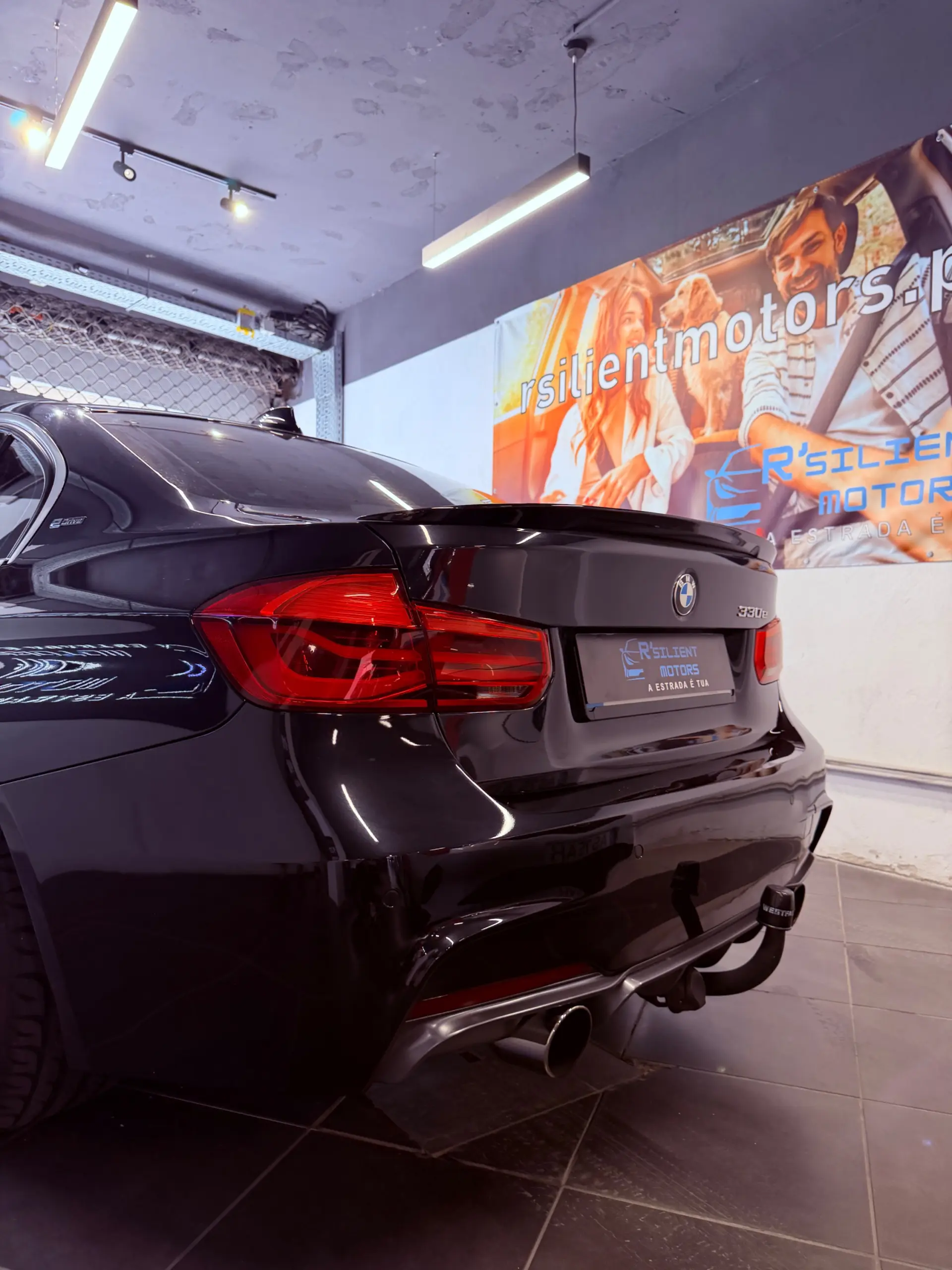 BMW 330 e iPerformance M Sport 8