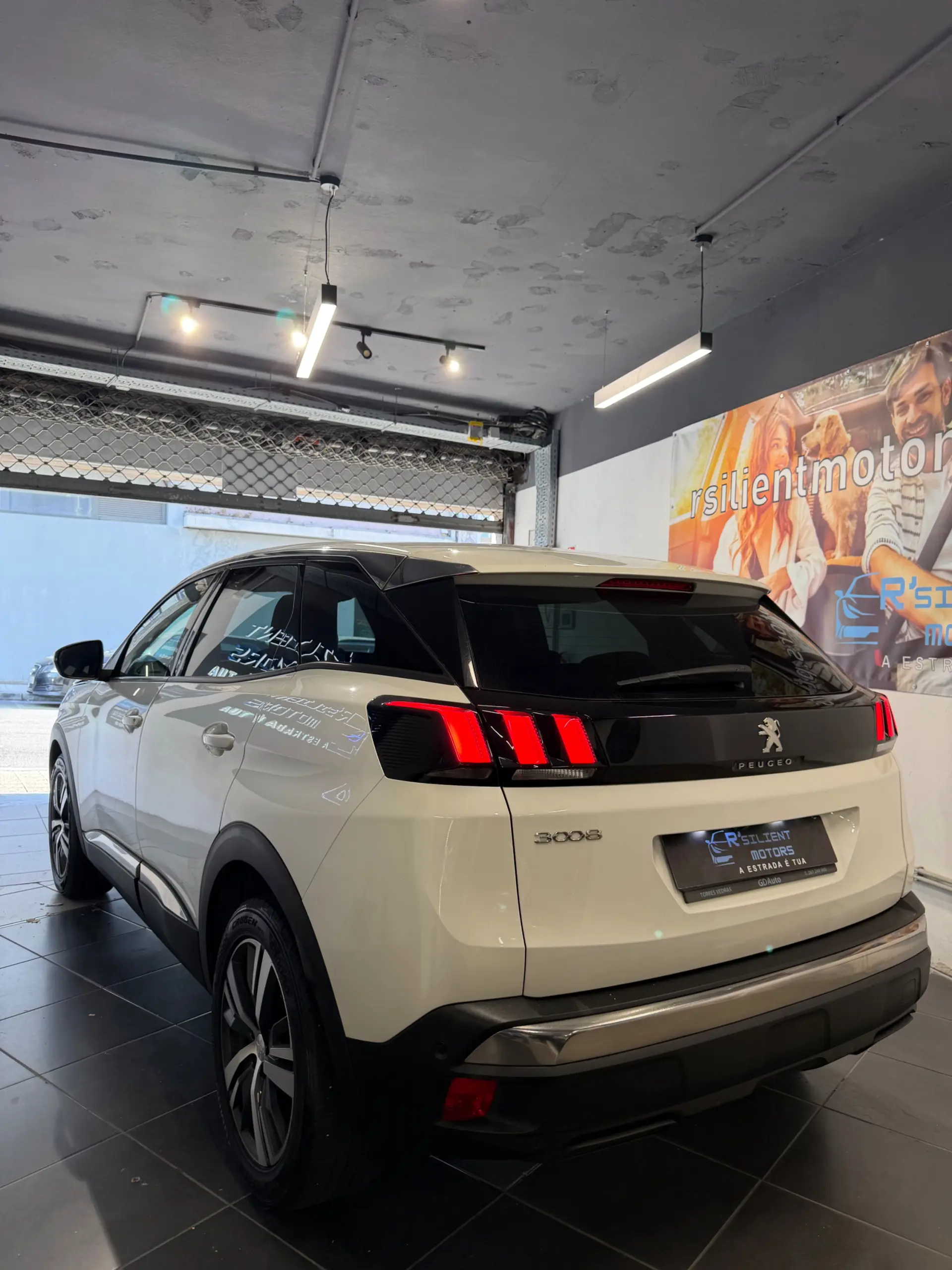 Peugeot 3008 1.5 BlueHDi Allure Pack EAT8 8