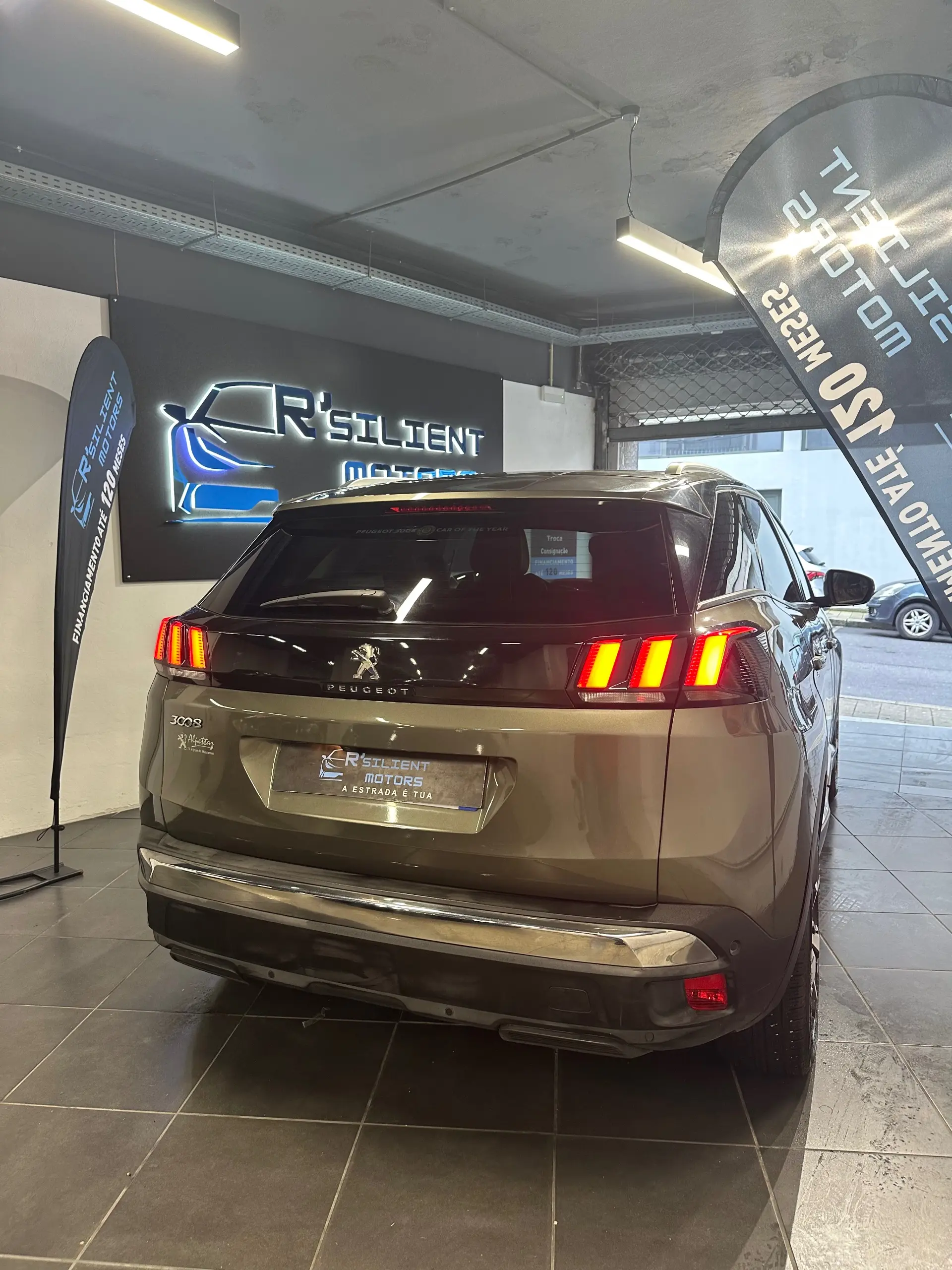 Peugeot 3008 1.2 PureTech Allure Pack 10