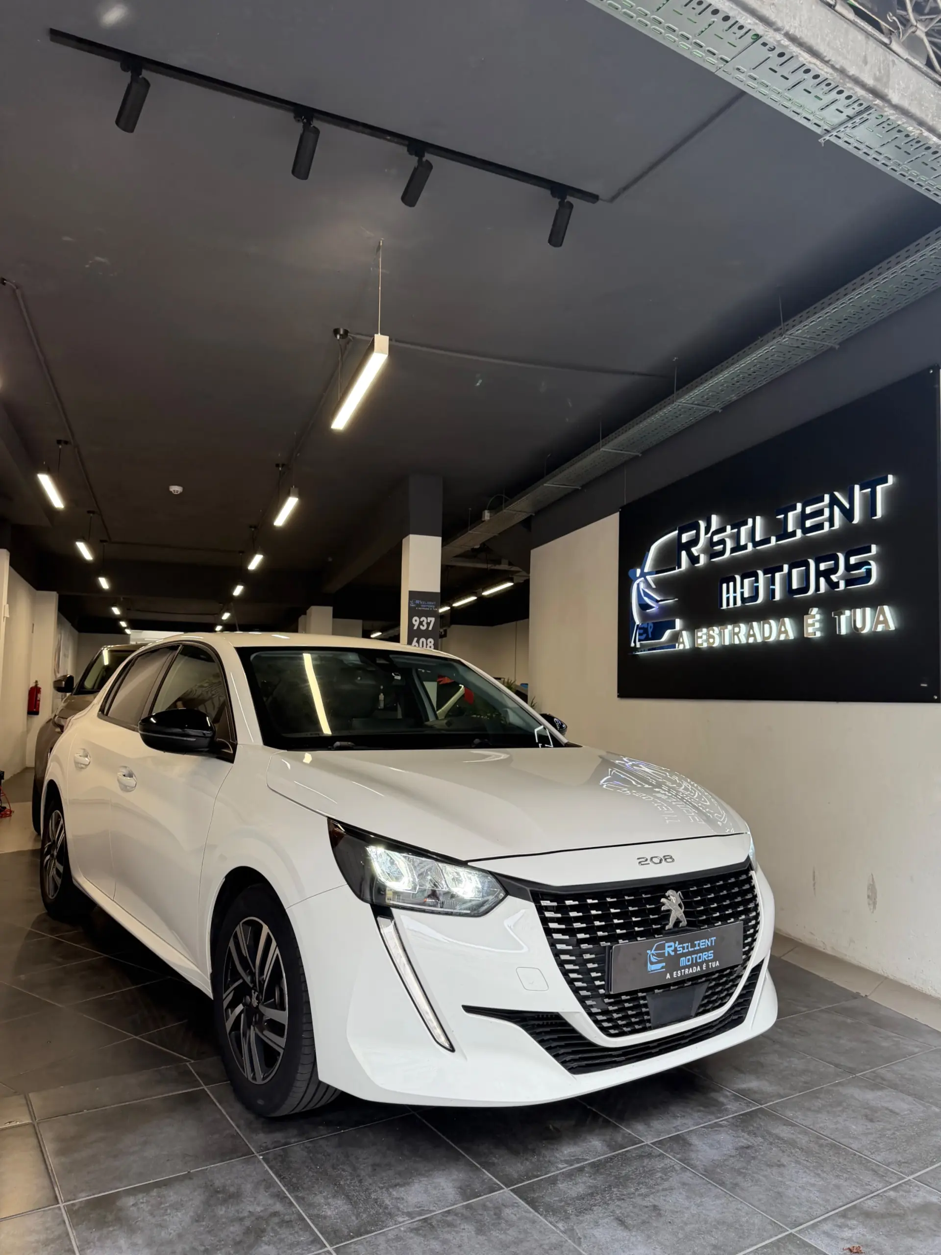 Peugeot 208 1.2 PureTech Allure Pack 1