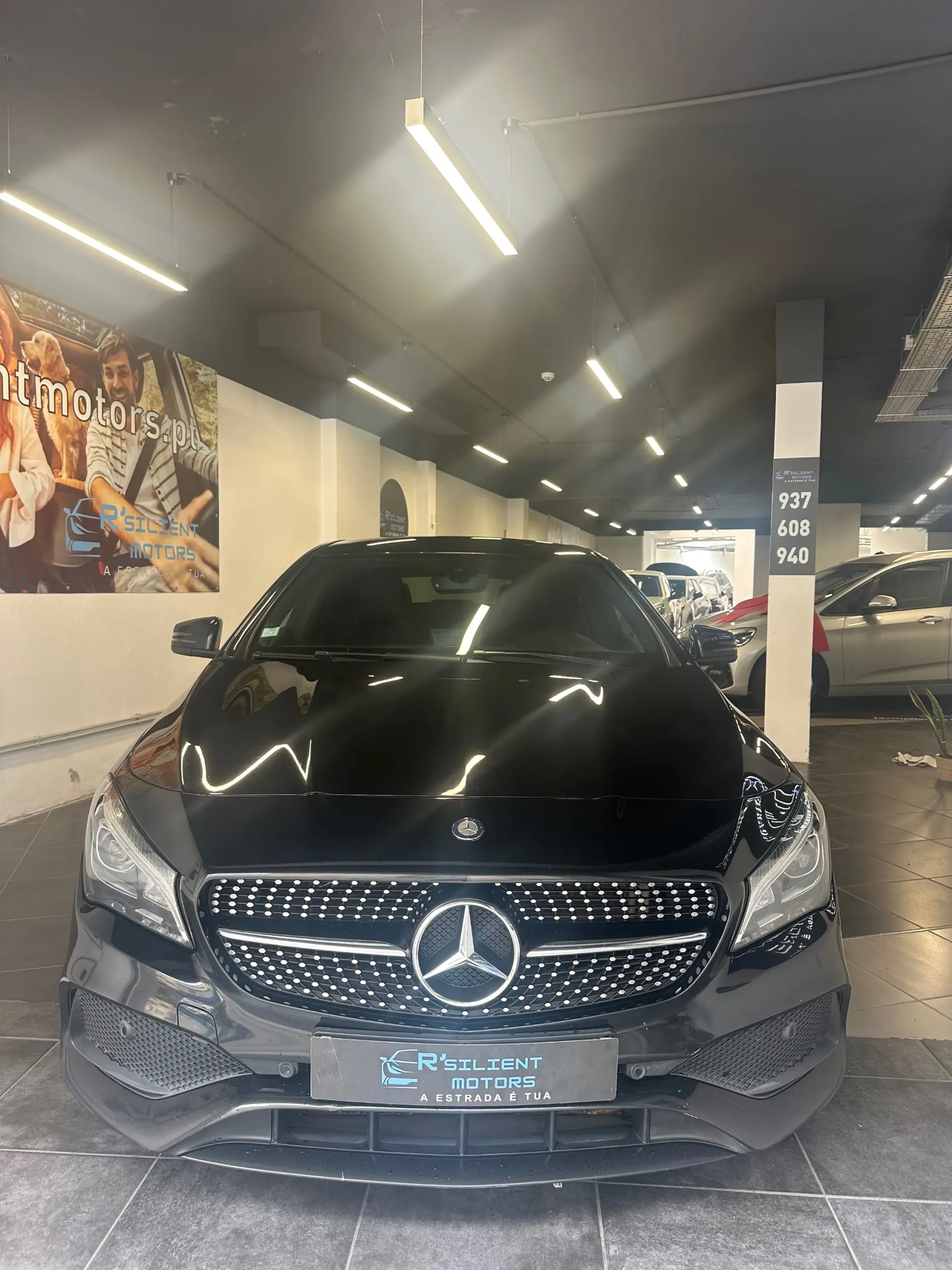Mercedes-Benz CLA 180 d Shooting Brake AMG Line Aut. 4