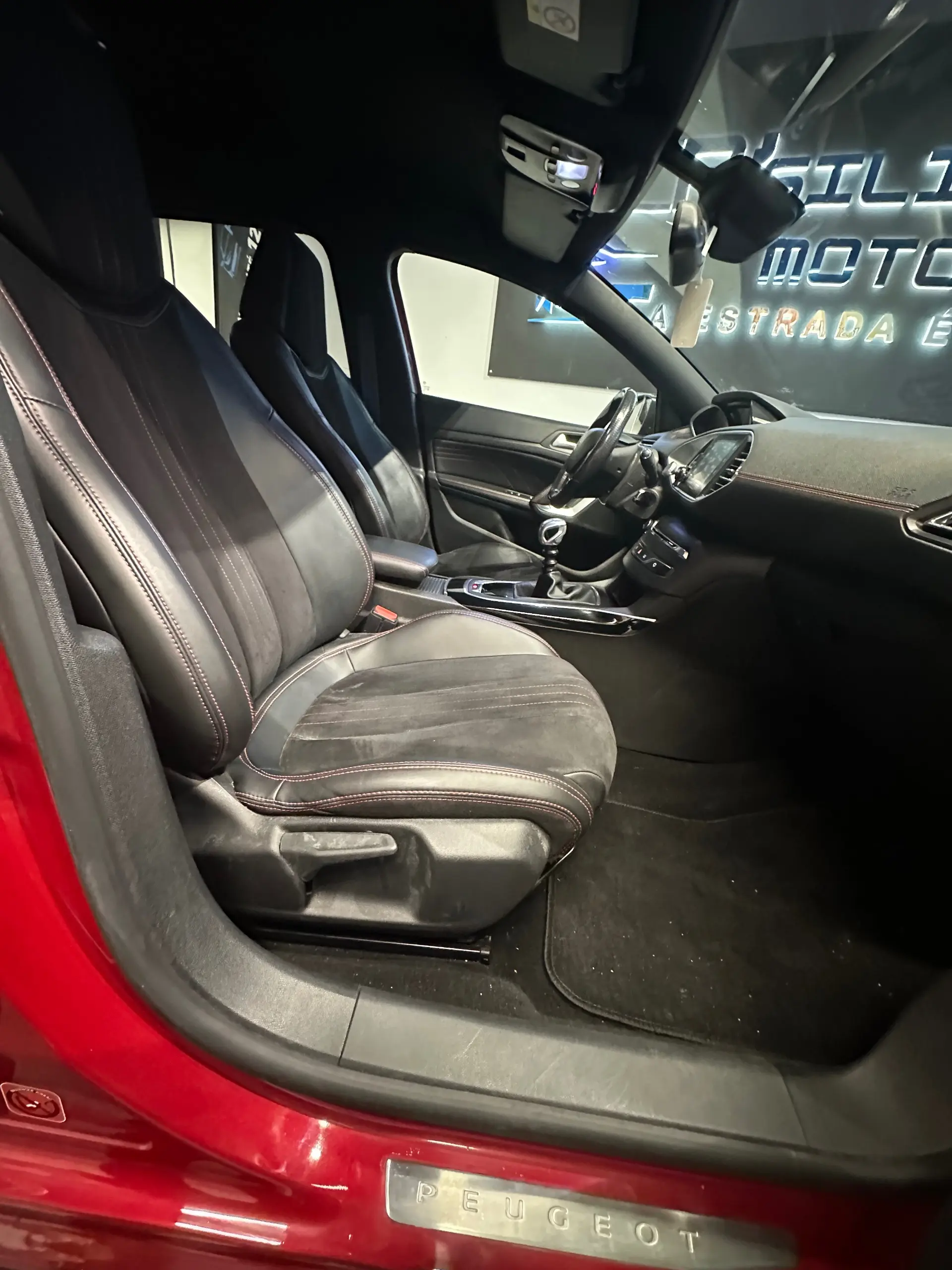 Peugeot 308 SW 1.6 BlueHDi GT Line 13