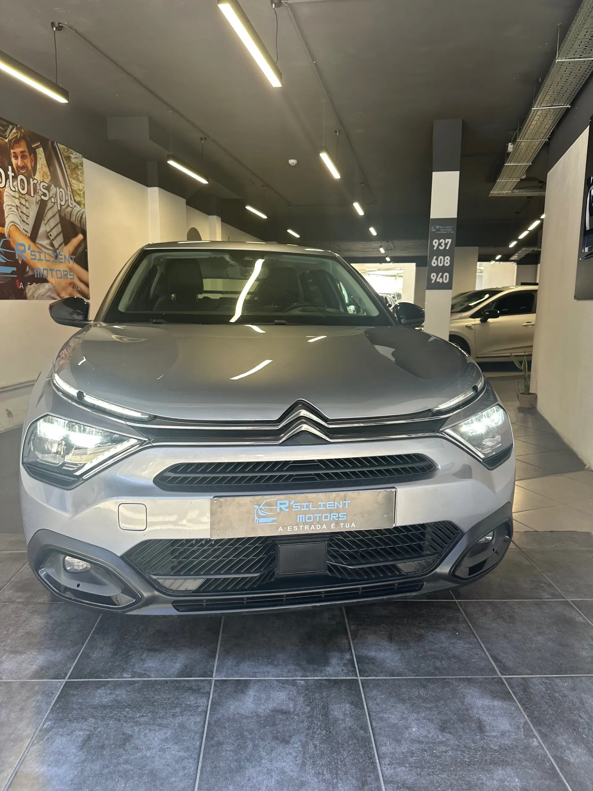Citroen C4 BlueHDi 130 Stop&Start EAT8 FEEL PACK 5