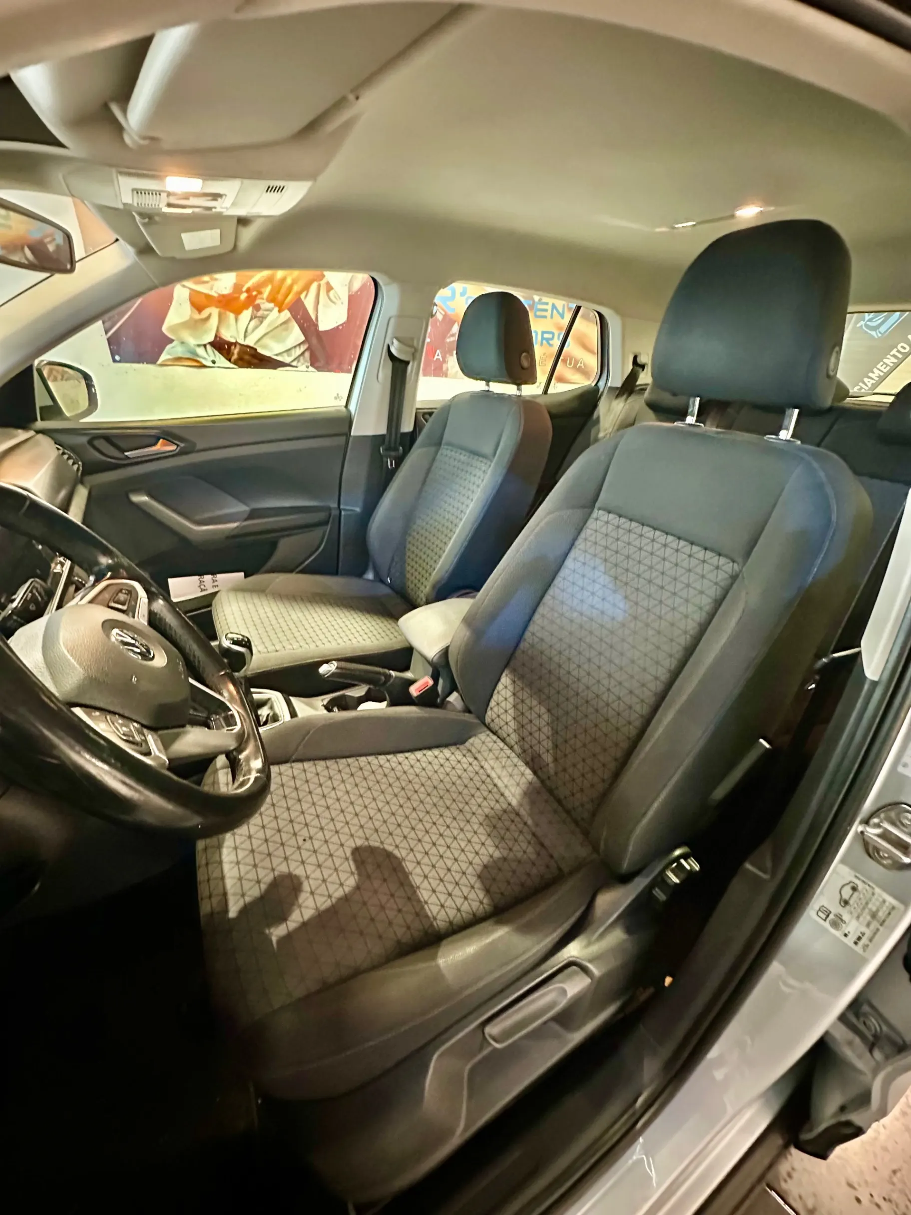 Volkswagen T-Cross 1.0 TSI Life 23