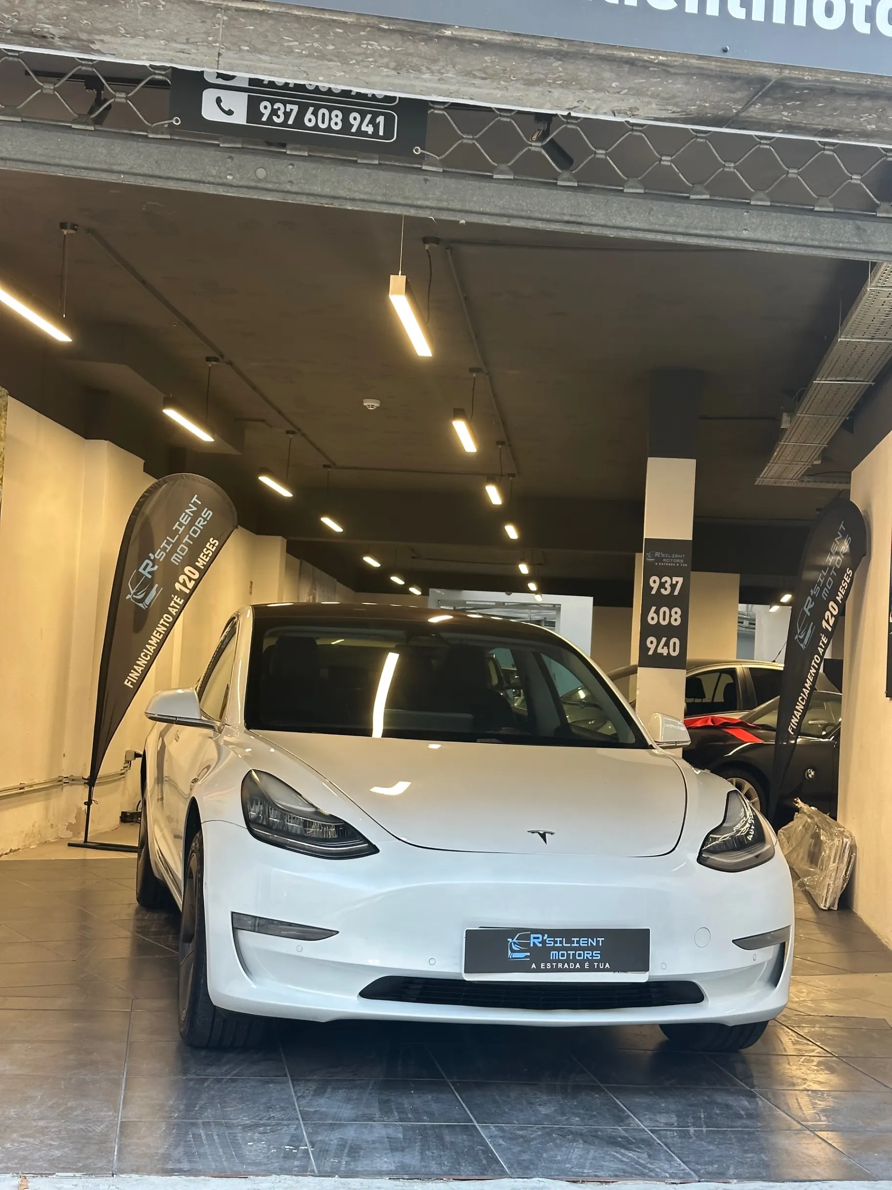 Tesla Model 3 Long Range Tração Traseira 4