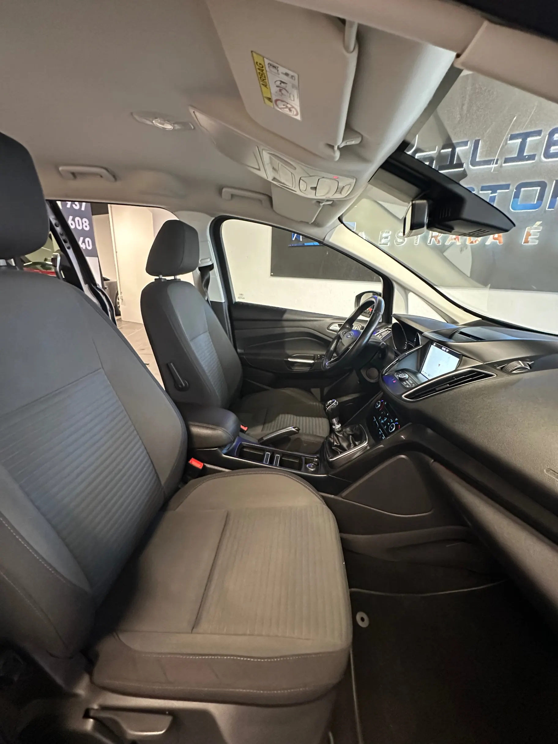 Ford Grand C-Max 1.5 TDCi Titanium S/S 10