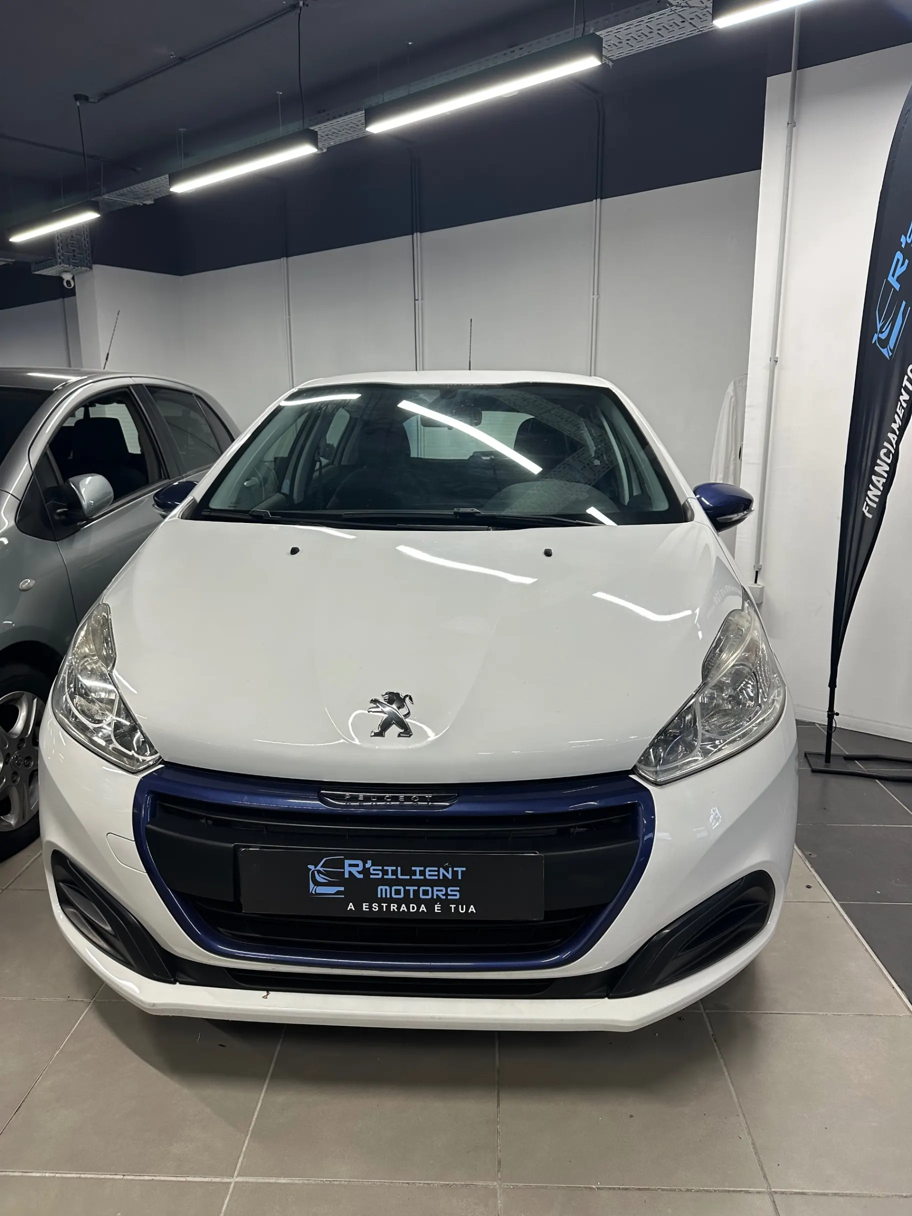 Peugeot 208 1.0 VTi Access 2