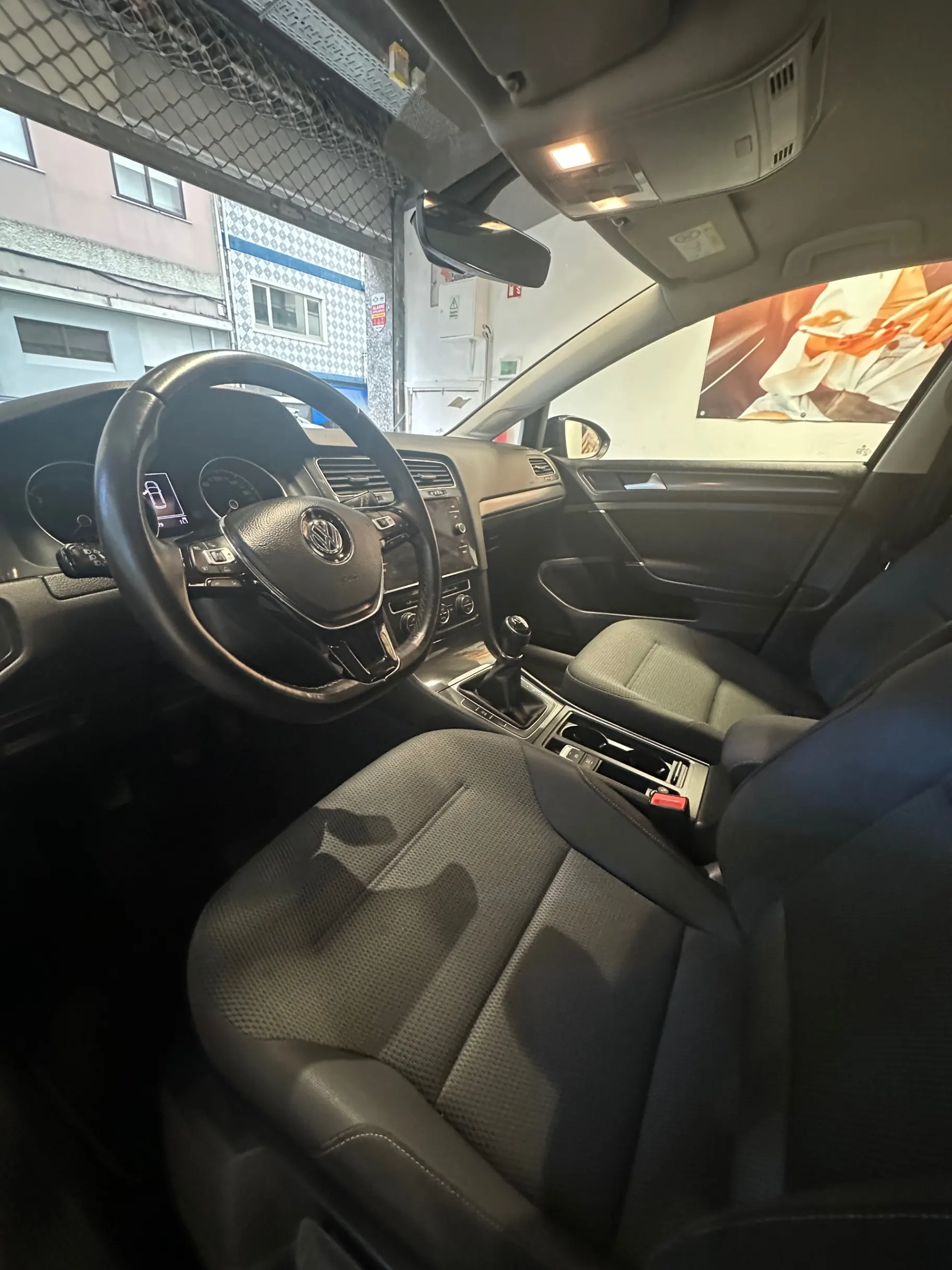 Volkswagen Golf 1.6 TDi BlueMotion Confortline 14