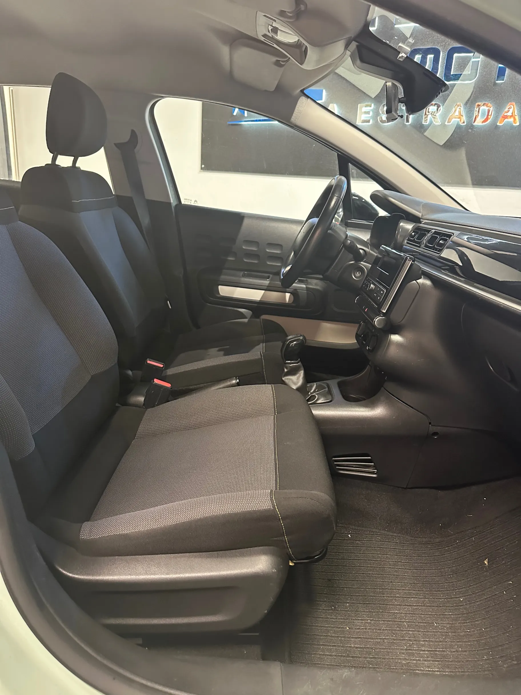 Citroën C3 1.2 PureTech Feel 21