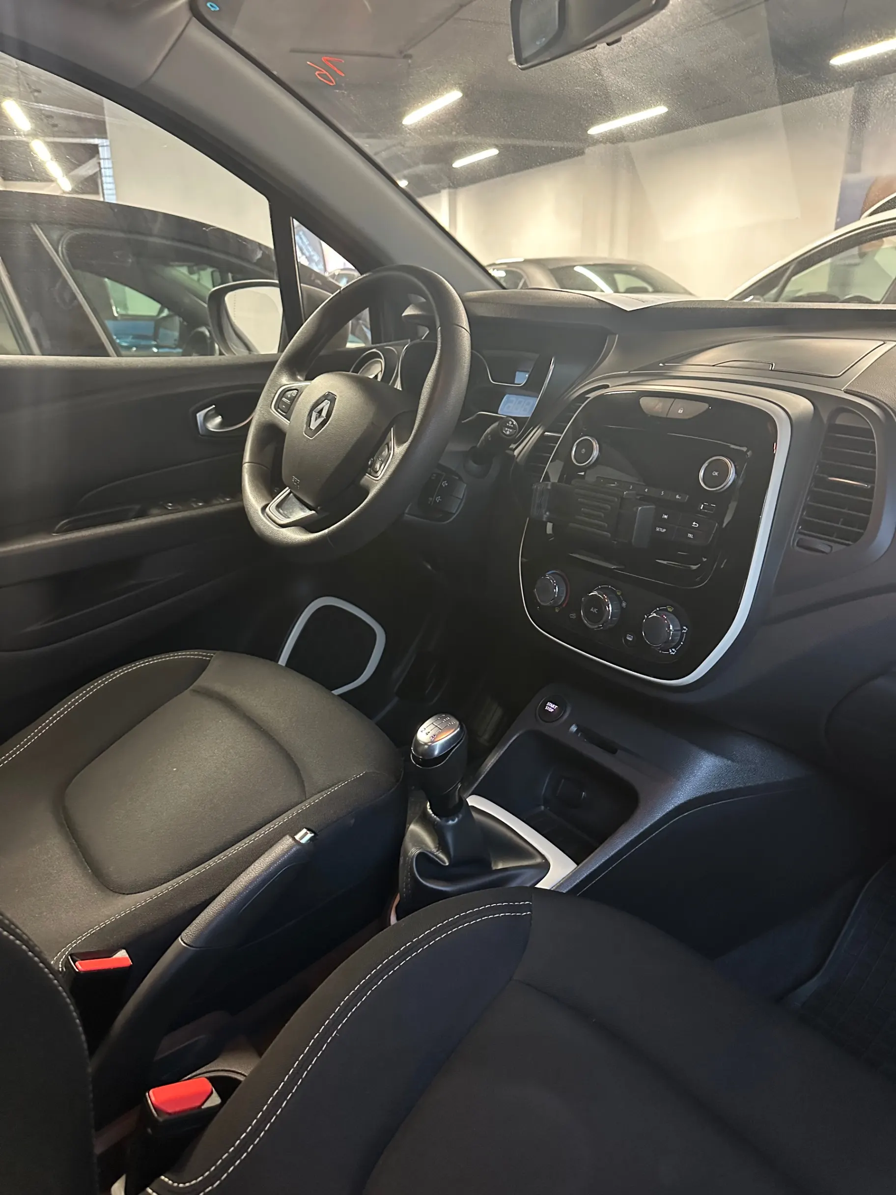 Renault Captur 1.0 TCe Zen 9