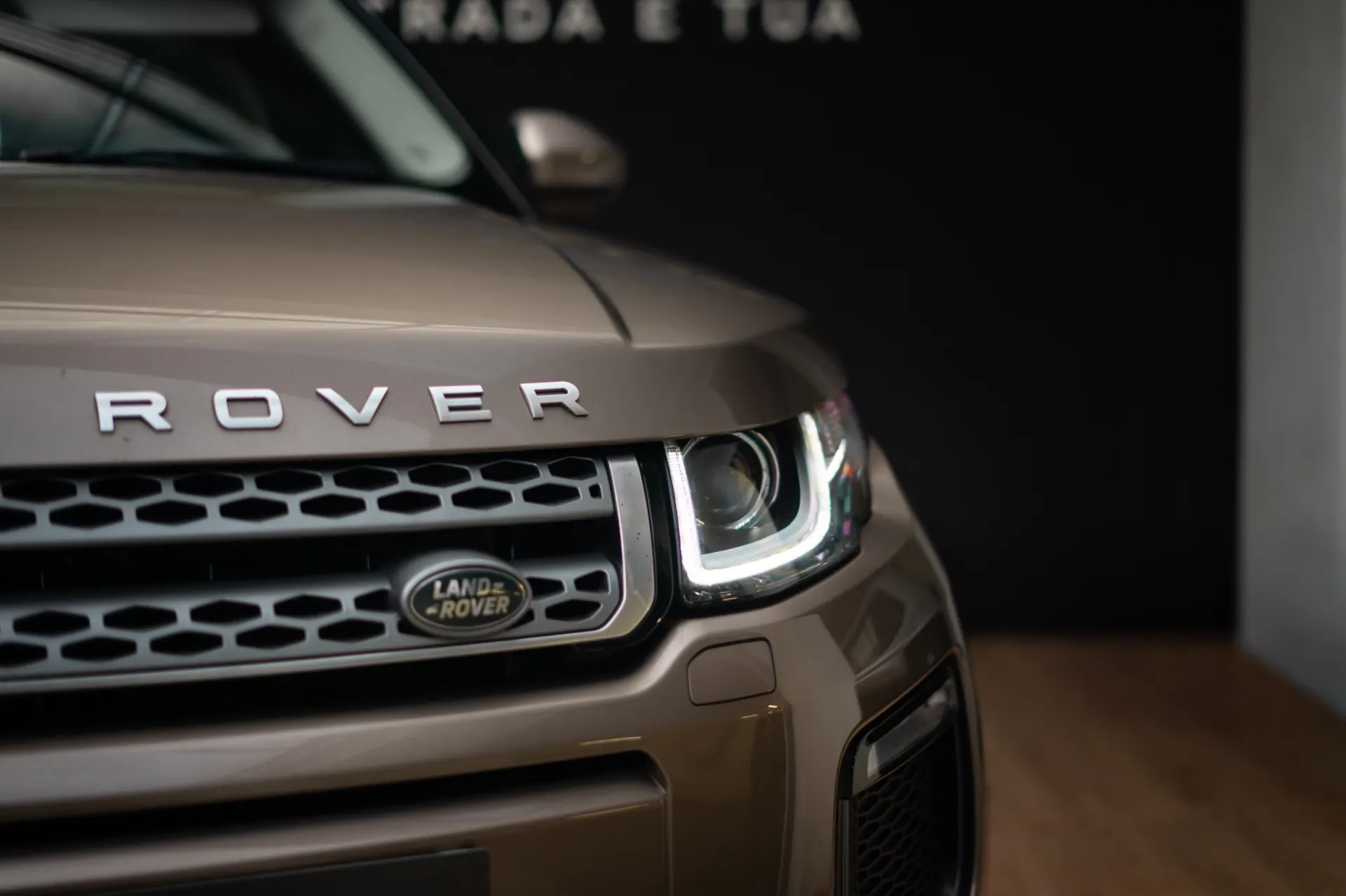 Land Rover Range Rover Evoque 2.0 D150 AWD Auto 2