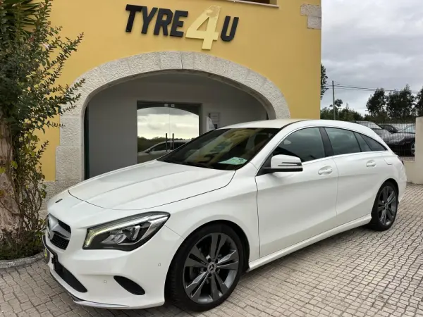 Mercedes-Benz CLA 180 d Shooting Brake Urban Aut. 1